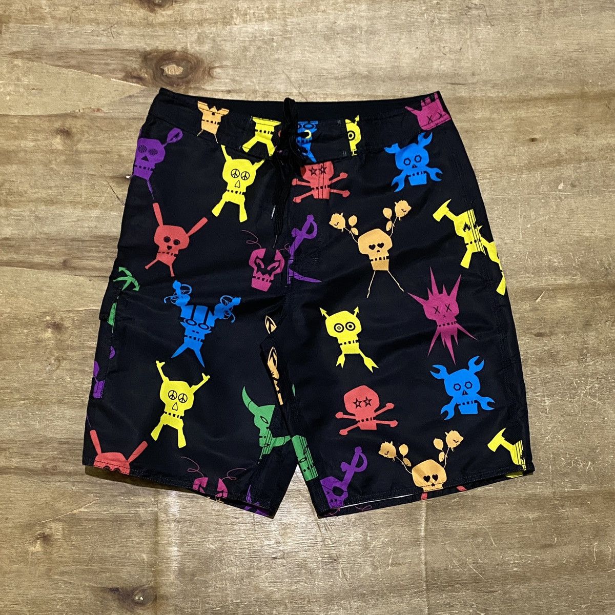 Futura × Stussy Stussy x futura colorfull skull boardshorts Size US 32 / EU 48 - 1 Thumbnail