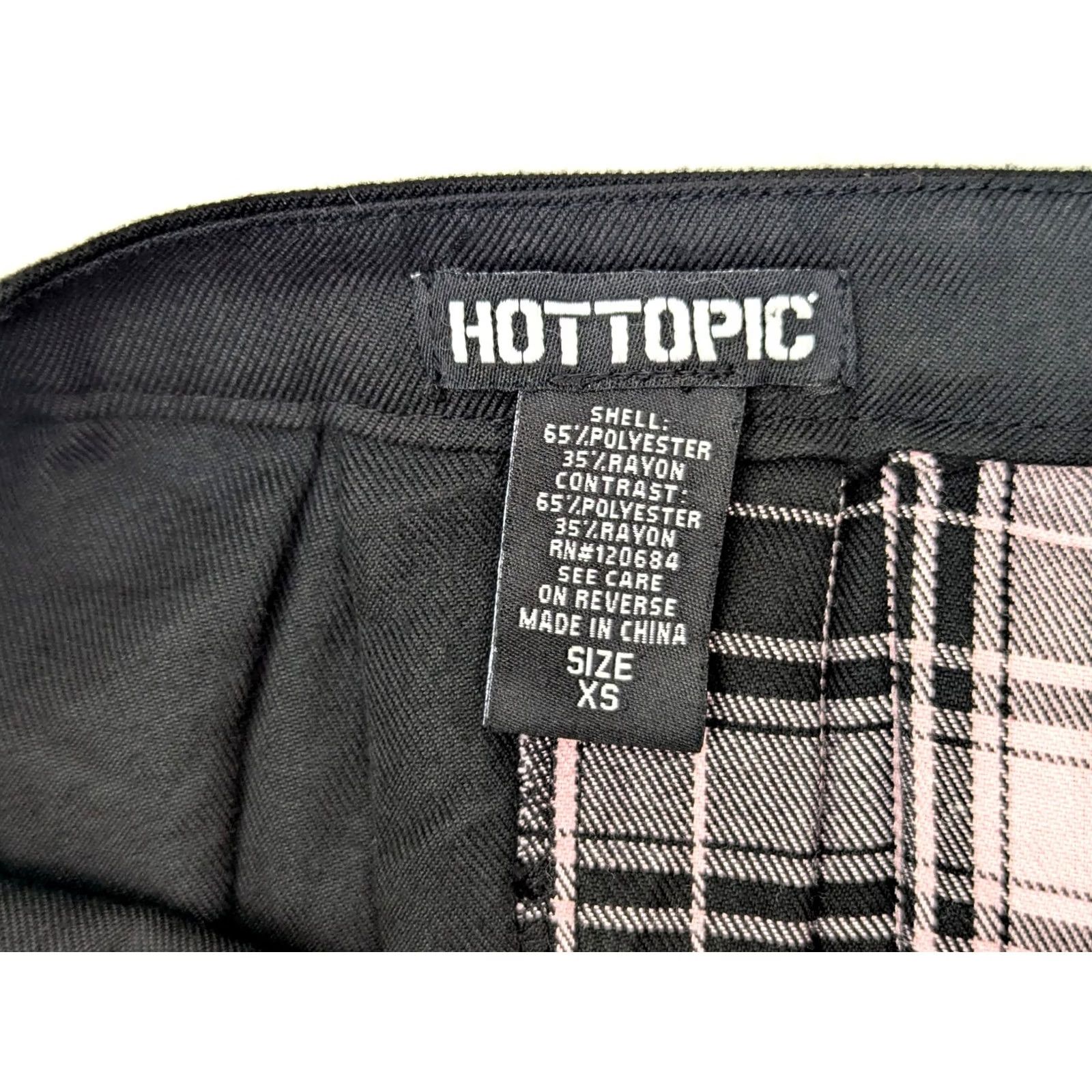Hot Topic Hot Topic Skirt - Two Tone Solid Black & Plaid Pink Chain Accent Midi Knit Pleated Womens XS/?? Size 36" / US 14 / IT 50 - 7 Thumbnail