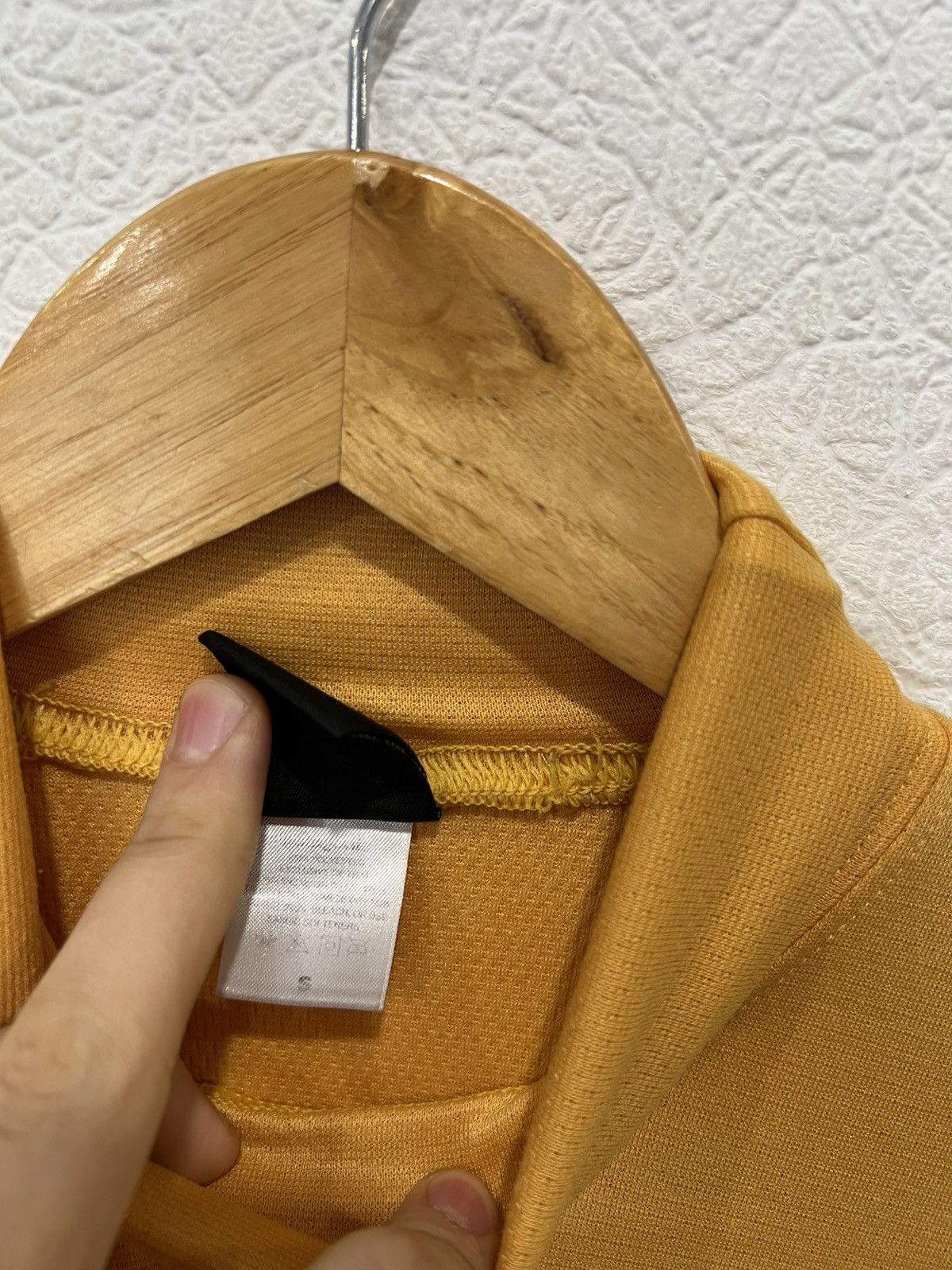 Patagonia Patagonia Capilene Yellow Gorpcore Shirt Sweater Mens Size US S / EU 44-46 / 1 - 6 Thumbnail