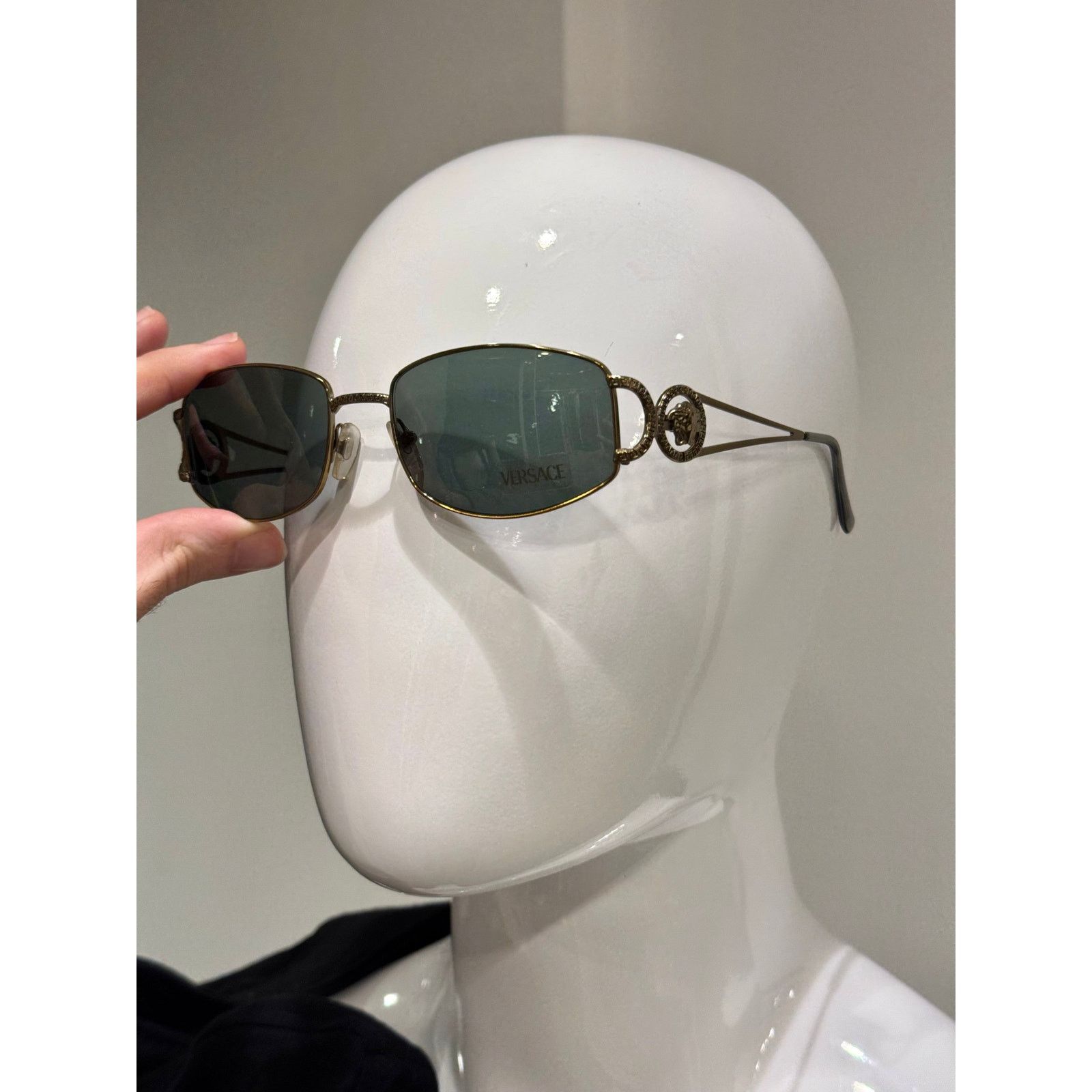Versace 1990s Versace sunglasses Size ONE SIZE - 9 Thumbnail