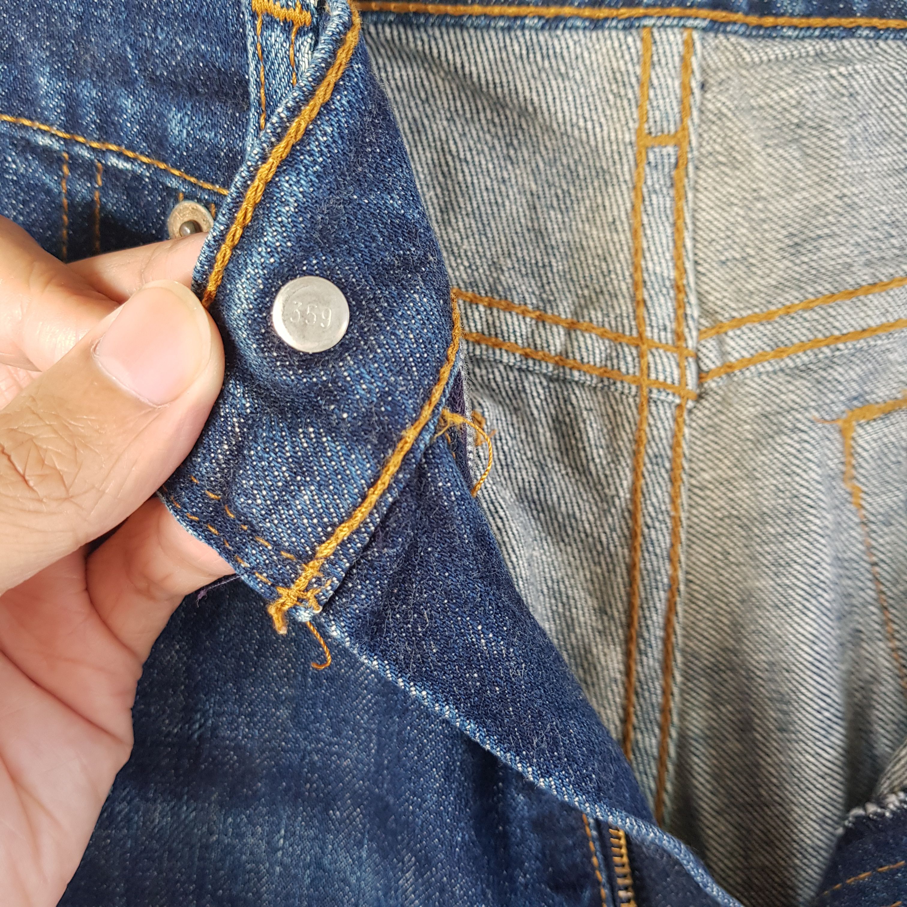 Levi's Vintage Levi's 557 Flare Jeans Levis Bell Bottom Denim Size 28" / US 6 / IT 42 - 7 Thumbnail