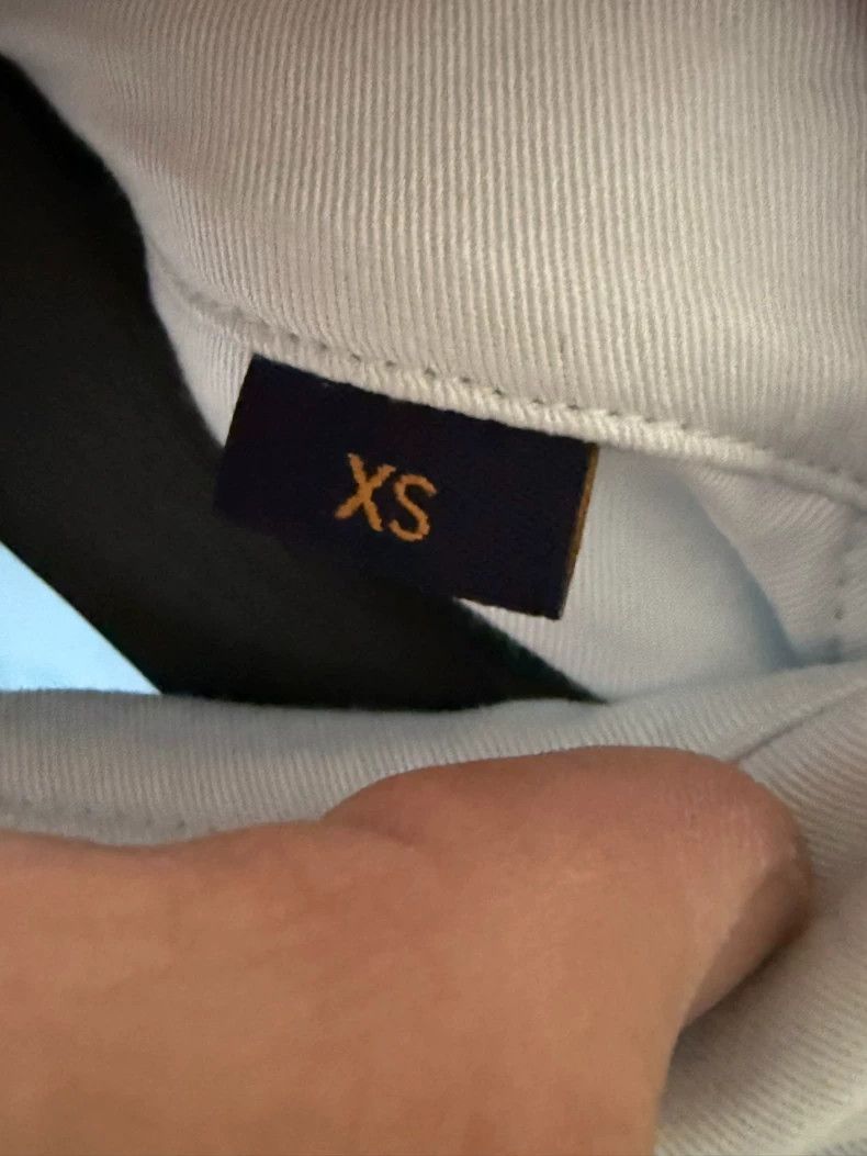 Louis Vuitton Louis Vuitton Flocked logo short sleeve shirt 2502-Nextarro Size US XS / EU 42 / 0 - 4 Thumbnail
