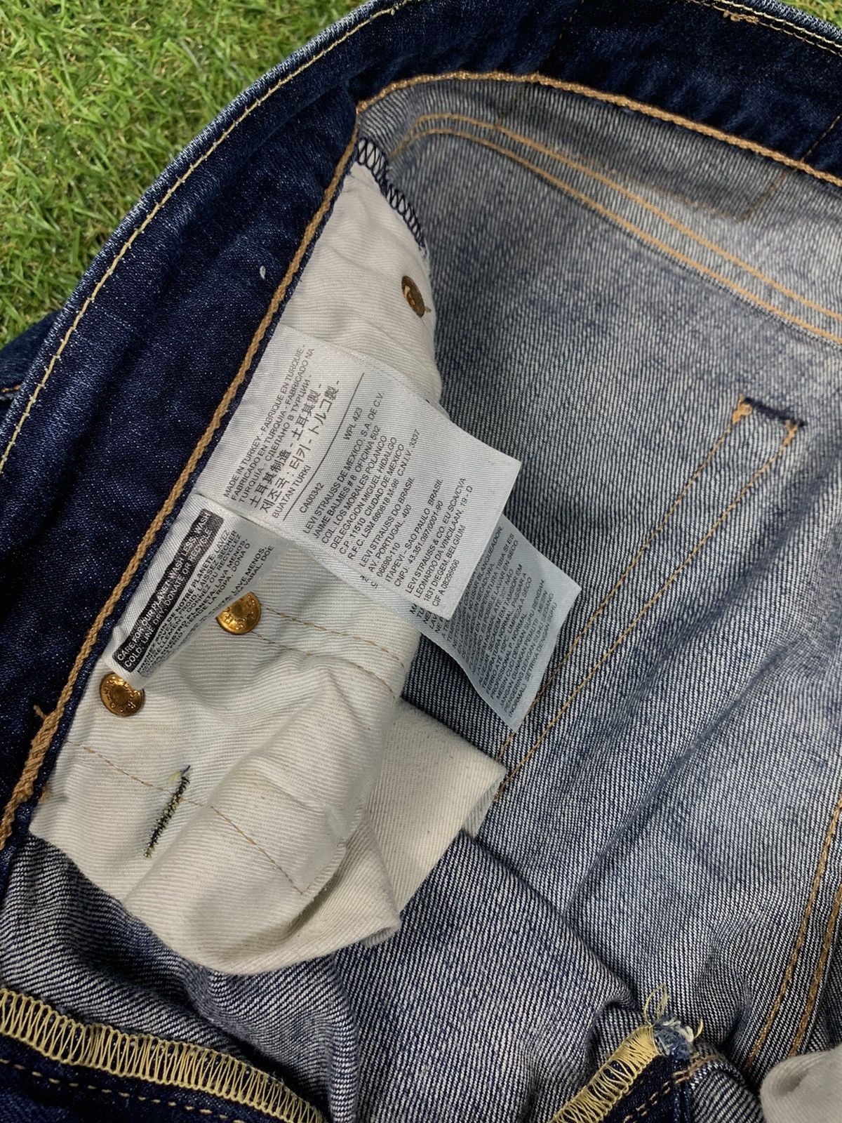 Levi's Vintage Levi’s 511 jeans denim streetwear style size 32x32 Size US 32 / EU 48 - 6 Thumbnail