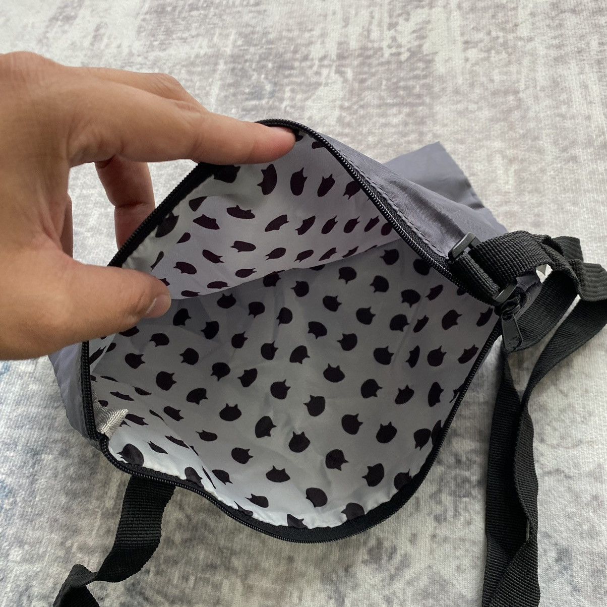 Ne-Net Ne-Net by Issey Miyake Sling Bag Size ONE SIZE - 5 Thumbnail