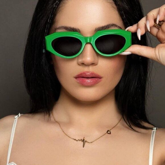 Bottega Veneta Bottega Veneta BV1031S 005 Sunglasses Green Oval Frame Size ONE SIZE - 8 Thumbnail