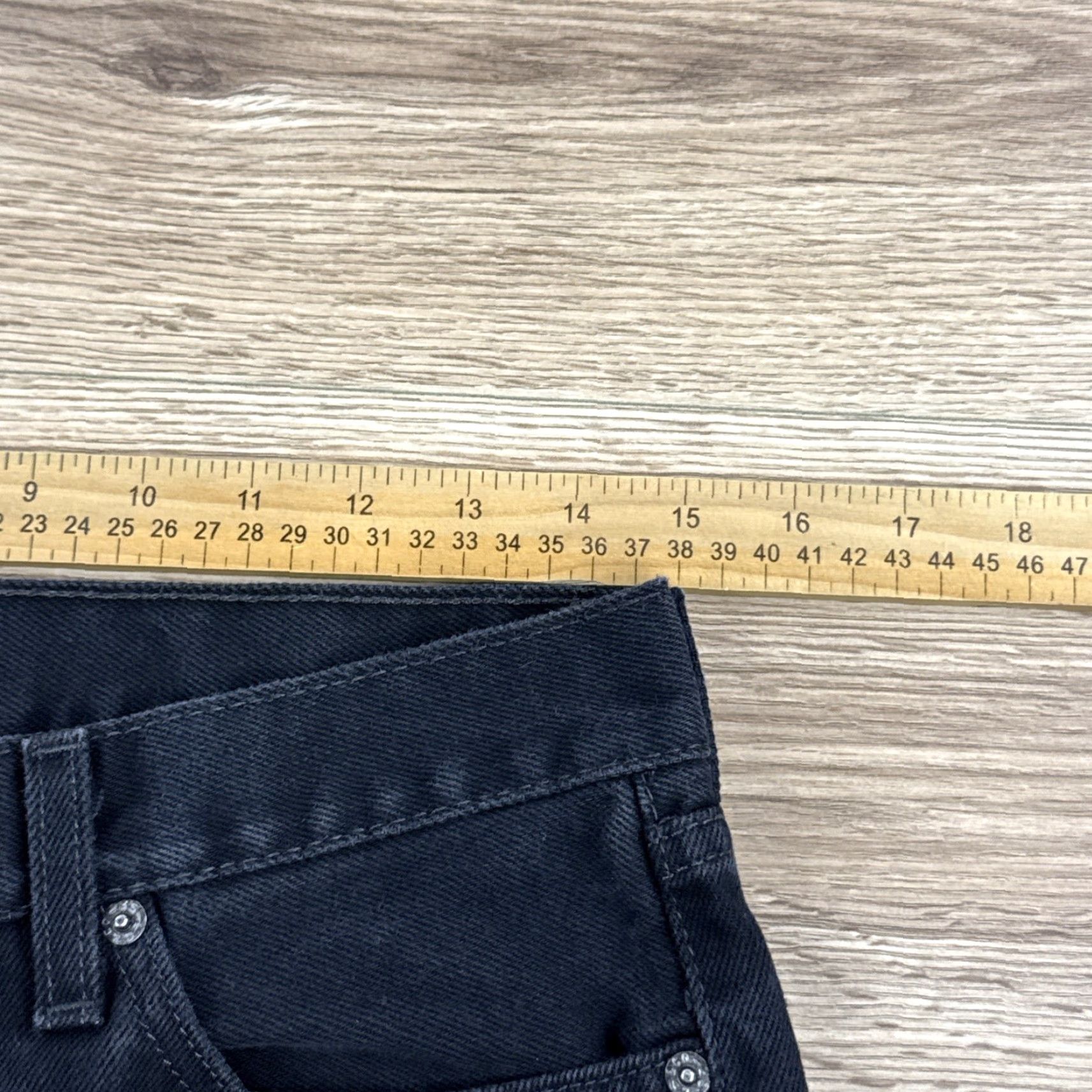 Levi's VINTAGE Levi's 505 Jeans Men’s 30x32 Denim Cotton Straight Inseam 32 Black Mens Size US 30 / EU 46 - 4 Thumbnail