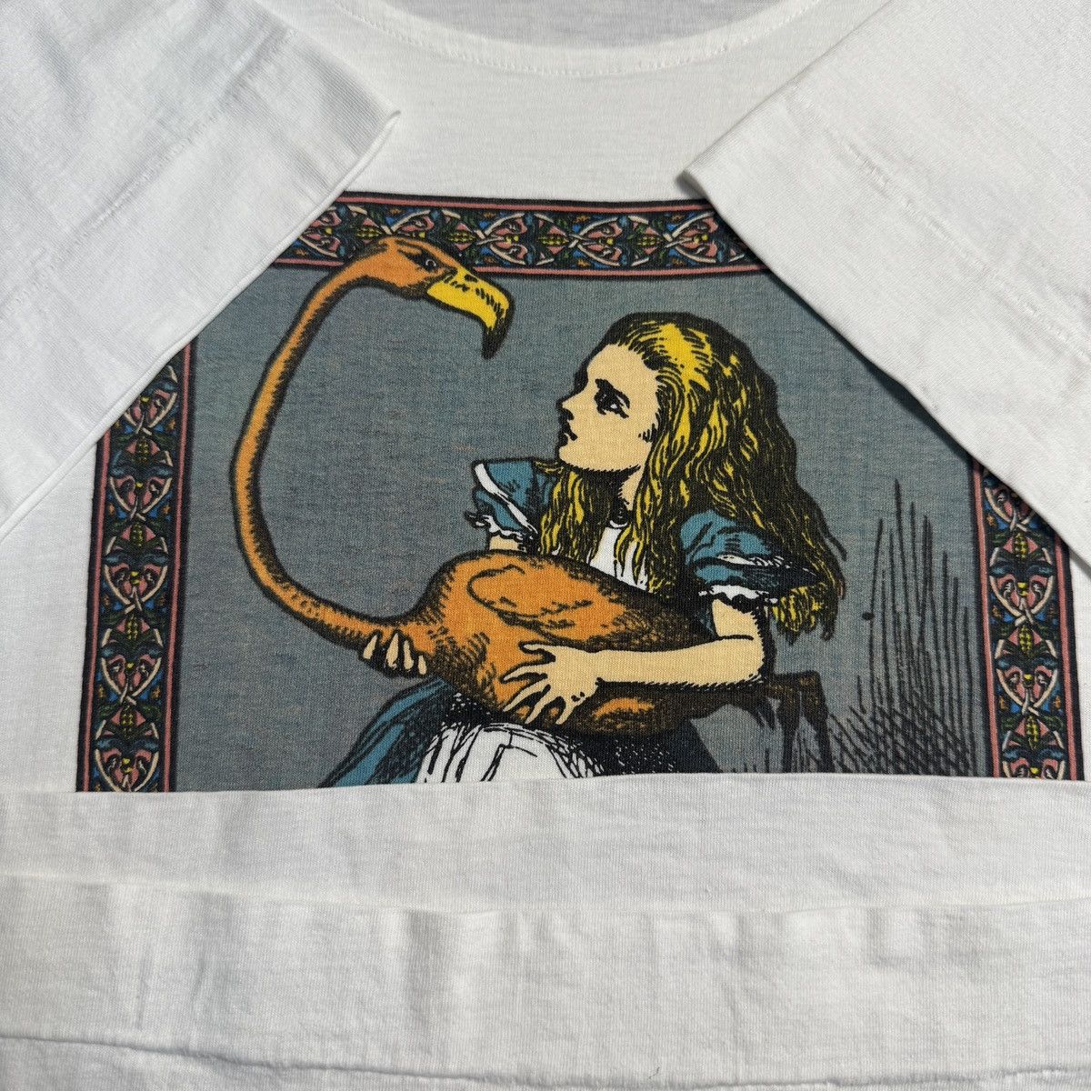 Arts & Science Vintage 90s Alice in Wonderland Wildwood Productions Art tee Size US L / EU 52-54 / 3 - 5 Thumbnail