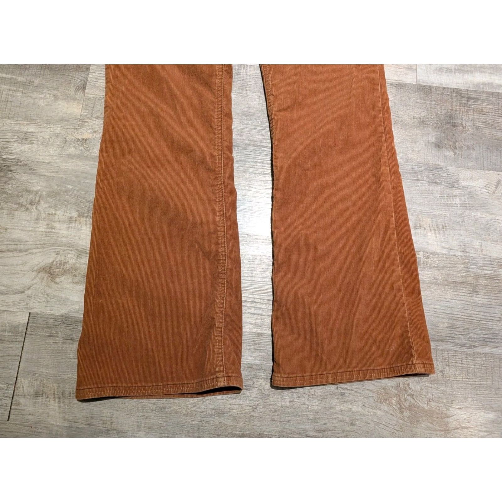 Abercrombie & Fitch VINTAGE Abercrombie & Fitch Pants Womens 10 Caramel Corduroy Low Rise Flared 90s Y2K Size 32" / US 10 / IT 46 - 2 Thumbnail