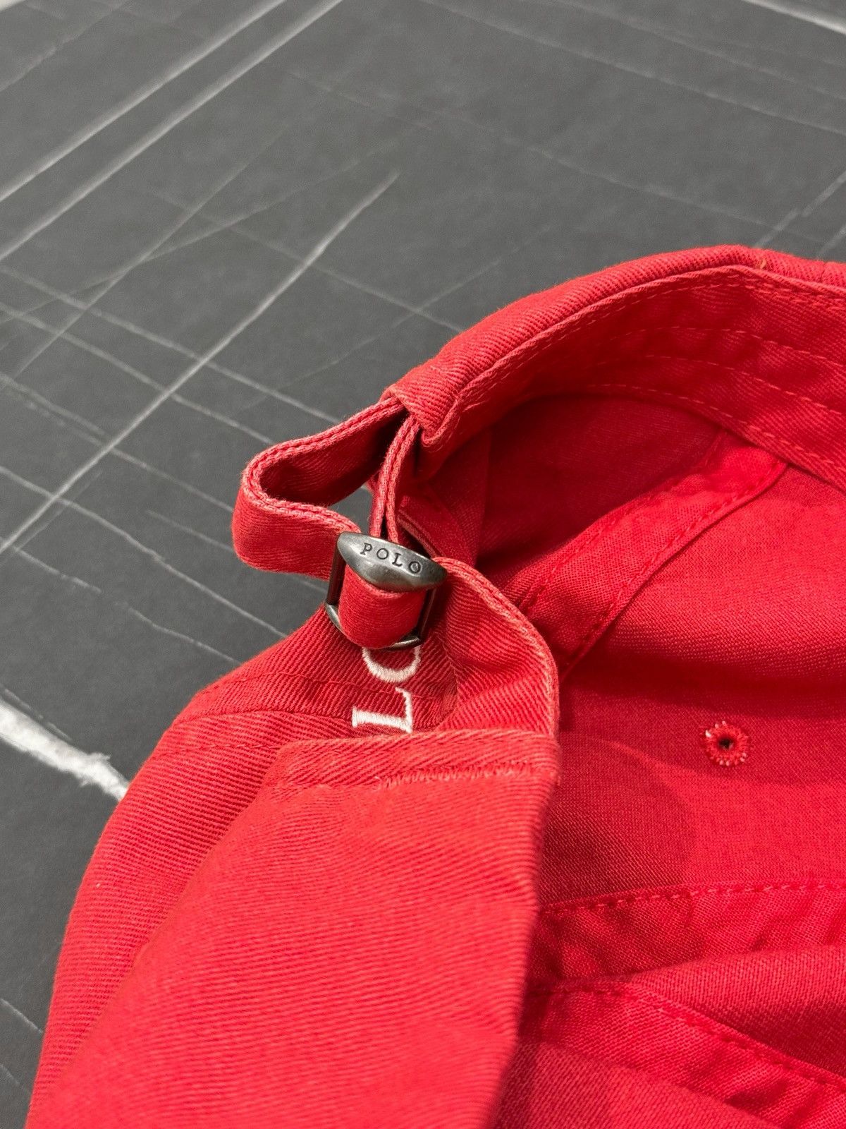 Polo Ralph Lauren Vintage Polo Ralph Lauren Faded Red Cap Hat Small Logo Size ONE SIZE - 4 Thumbnail