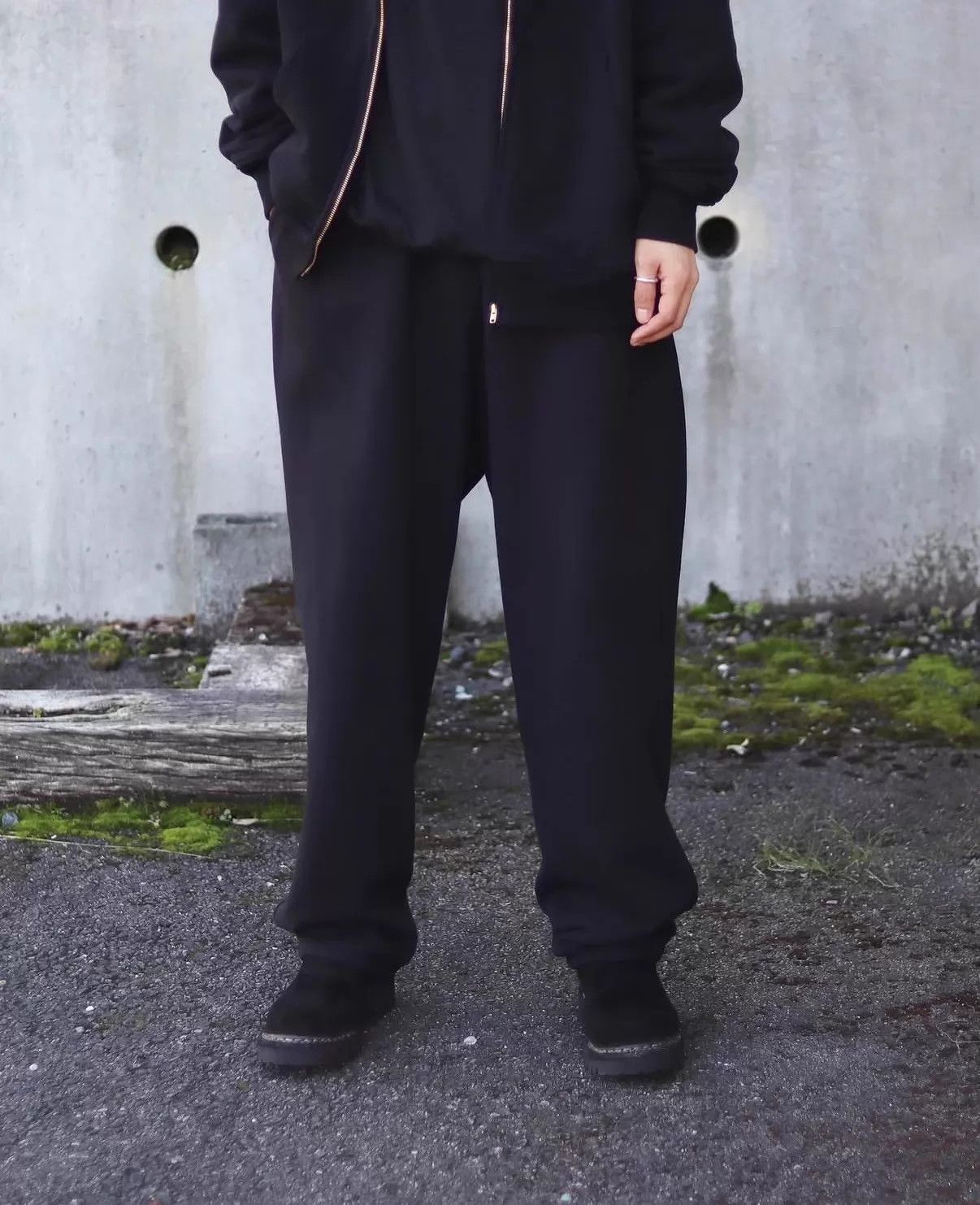 Comoli COMOLI Cotton Drawstring Vintage 25aw Black Sweatpants Size US 32 / EU 48 - 1 Thumbnail