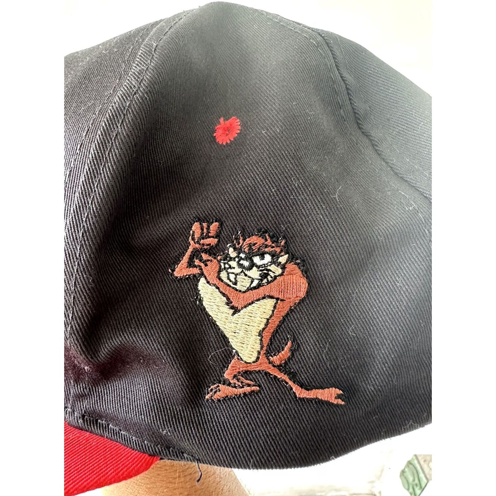Vintage VINTAGE Looney Tunes Hat 1993 Tazmanian Devil Snap Back Baseball Cap Black One Size Men Mens Boys Girls? Size ONE SIZE - 3 Thumbnail