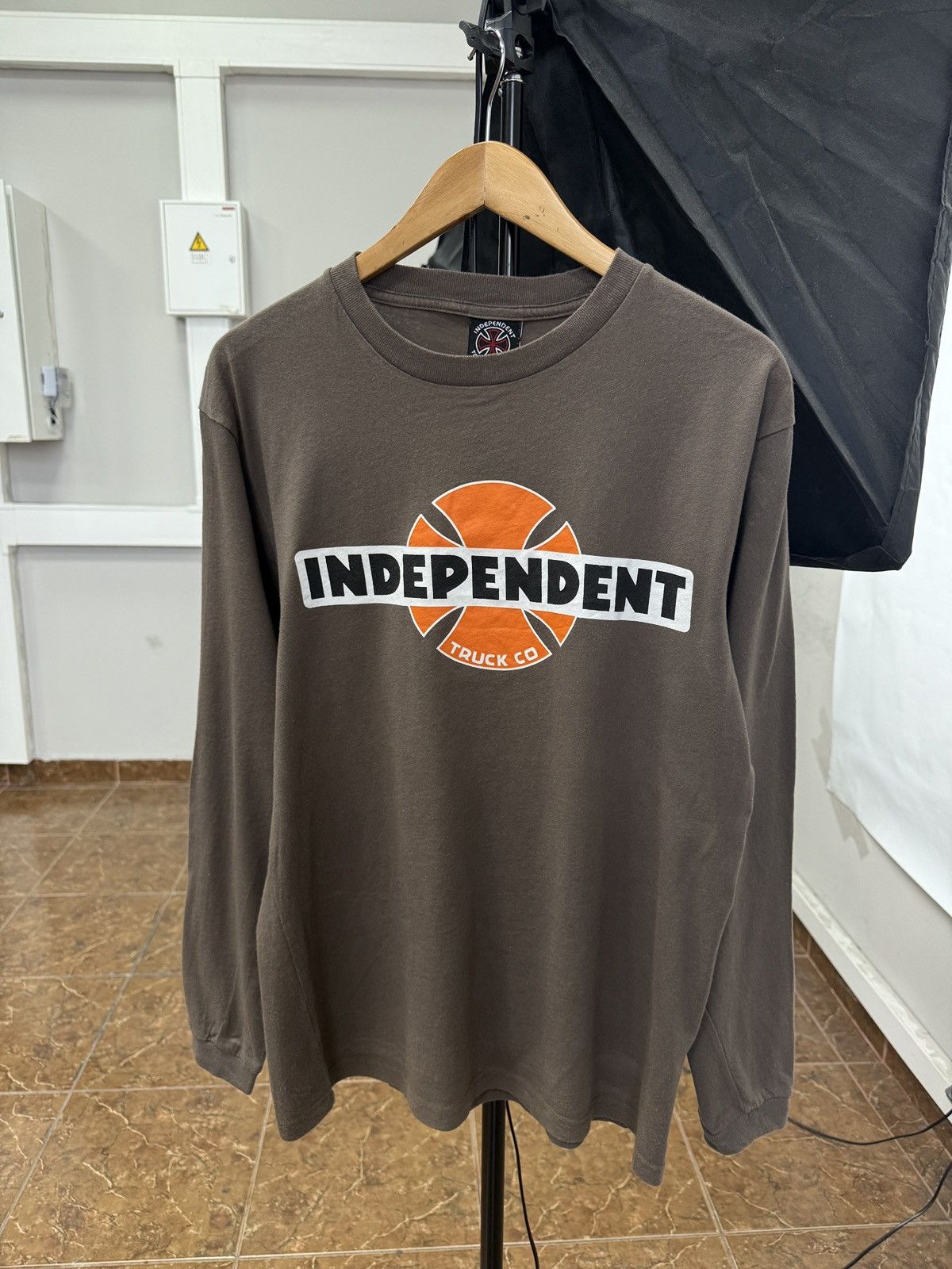 Independent Truck Co. 🇺🇸 Vintage Y2K Independent Truck Company Long Sleeve Retro Size US M / EU 48-50 / 2 - 1 Thumbnail