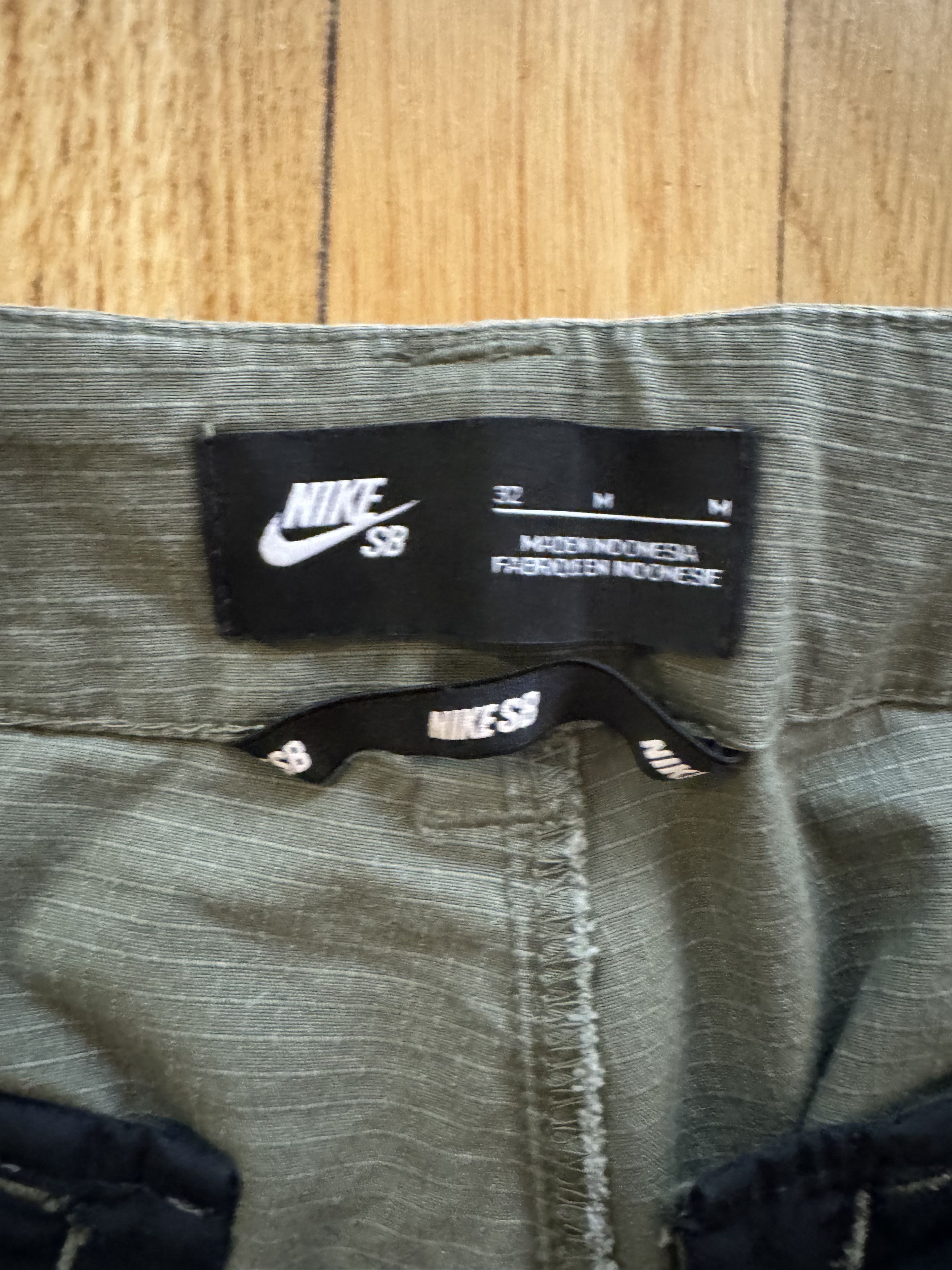 Nike Nike SB Flex FTM Men's Camo Cargo Pants Size US 34 / EU 50 - 2 Thumbnail