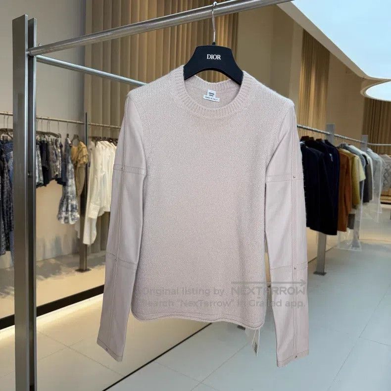 Hermes Hermes Beige Pink Cashmere Silk Sleeve Leather Top Size XS / US 0-2 / IT 36-38 - 1 Thumbnail