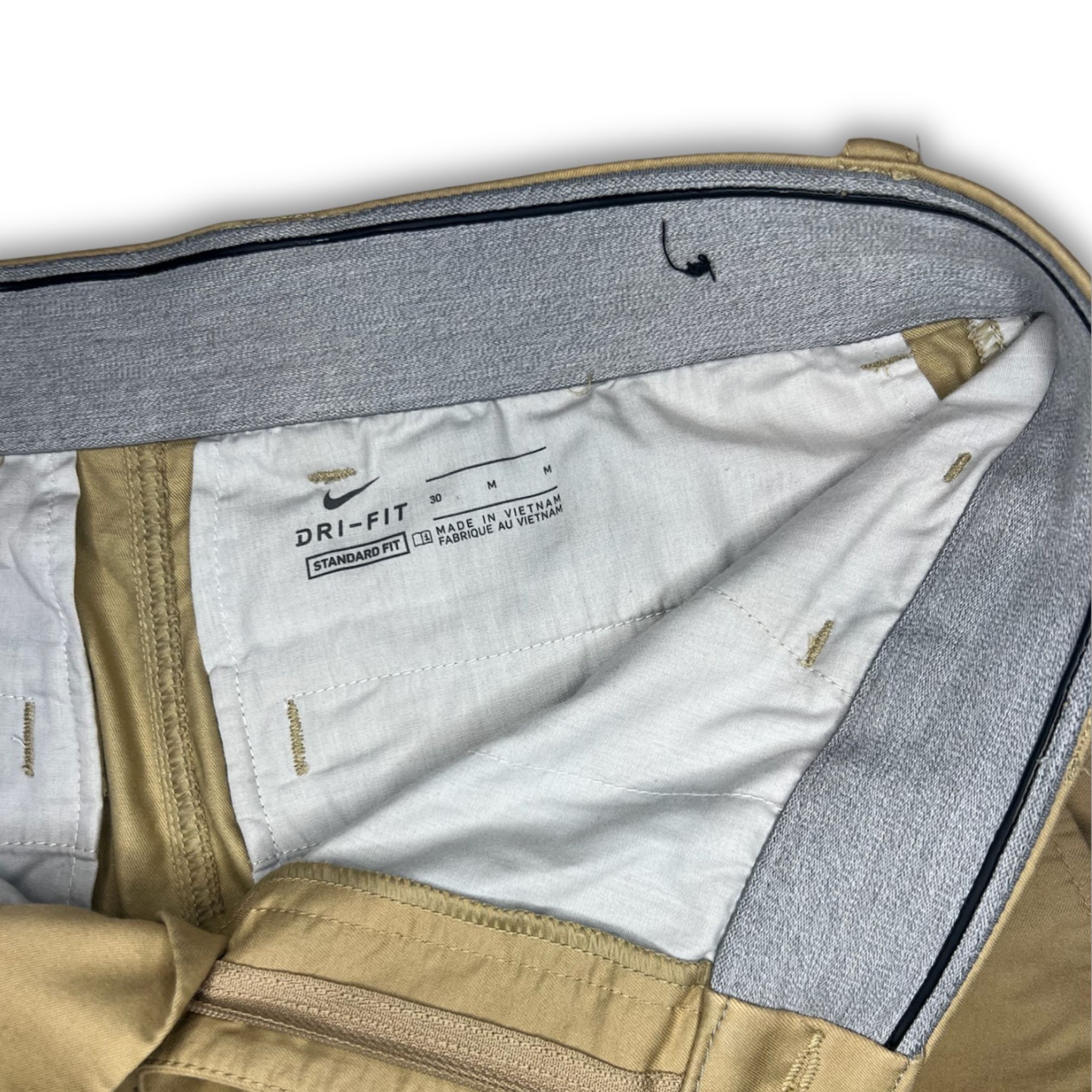 Nike Nike Dri-Fit Mens Khaki Shorts Size M Standard Fit Lightweig Size US 30 / EU 46 - 3 Thumbnail
