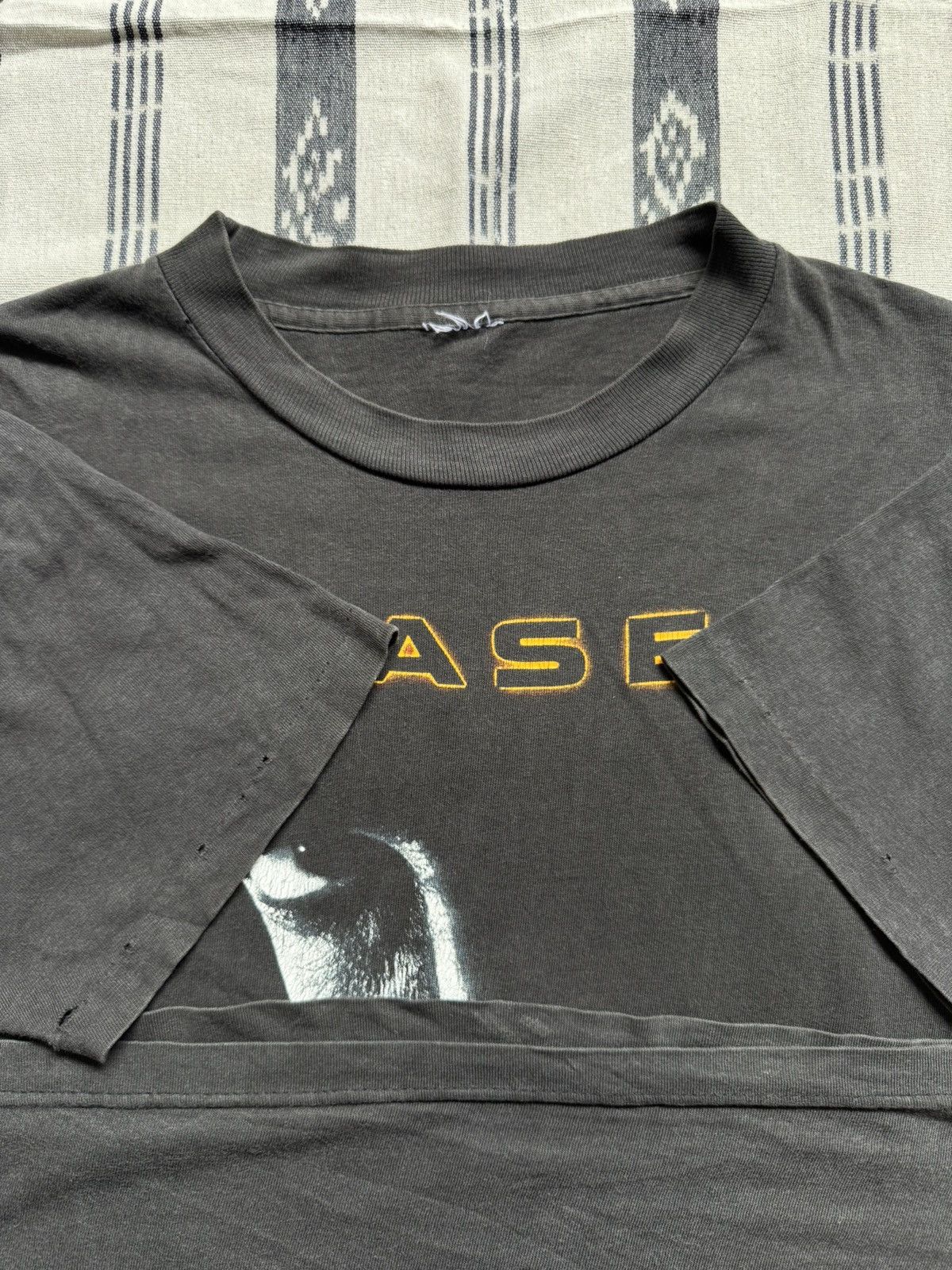 Vintage 90's Eraser Movie T-shirt Size US L / EU 52-54 / 3 - 5 Thumbnail