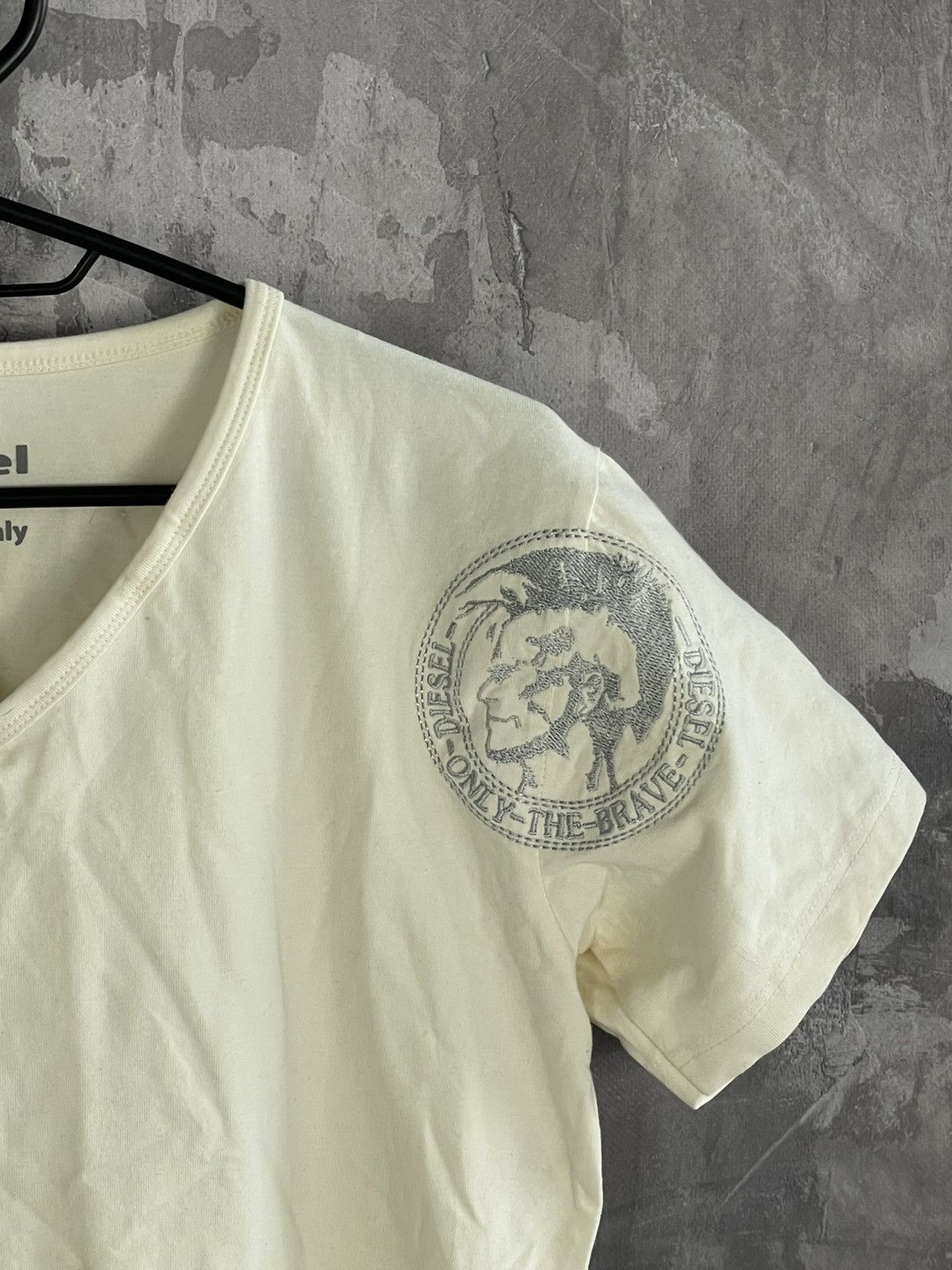 Diesel Vintage Diesel T-Shirt Big Logo Japanese Hype Rare Big Logo Size US L / EU 52-54 / 3 - 6 Thumbnail