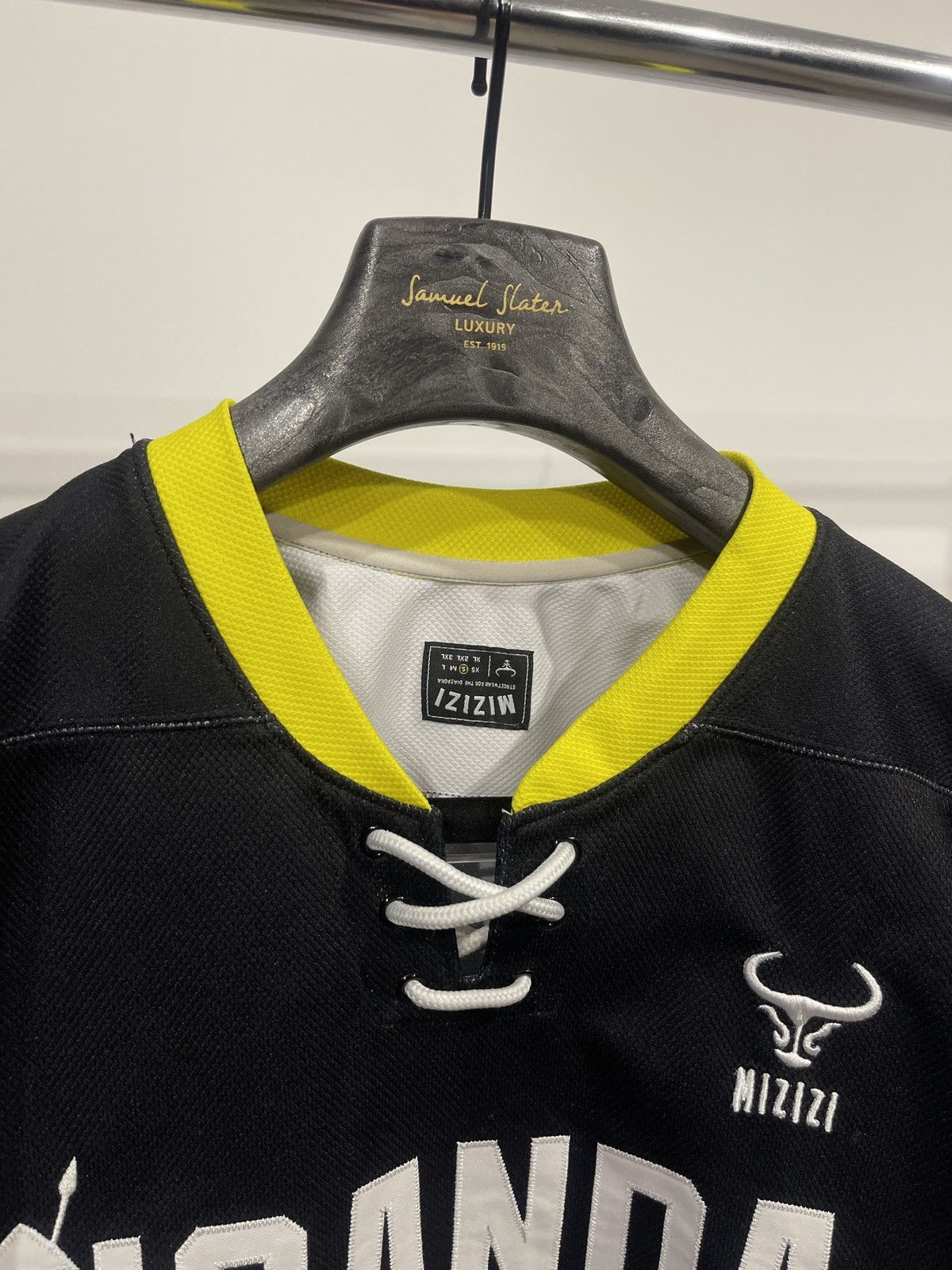Other UGANDA HOCKEY Jersey mizizi shirt longsleeve Size US S / EU 44-46 / 1 - 4 Thumbnail