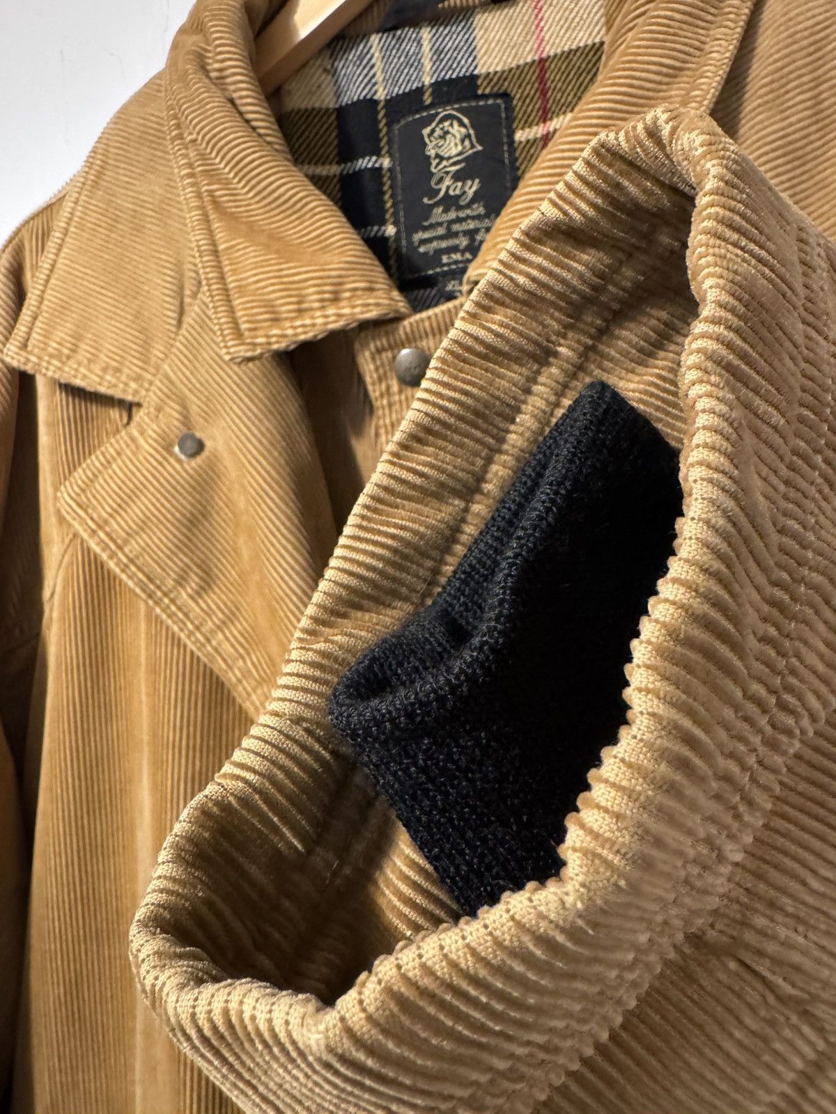 Fay Corduroy coat (Italian luxury designer Fay, Made for Ema) Size US XL / EU 56 / 4 - 5 Thumbnail