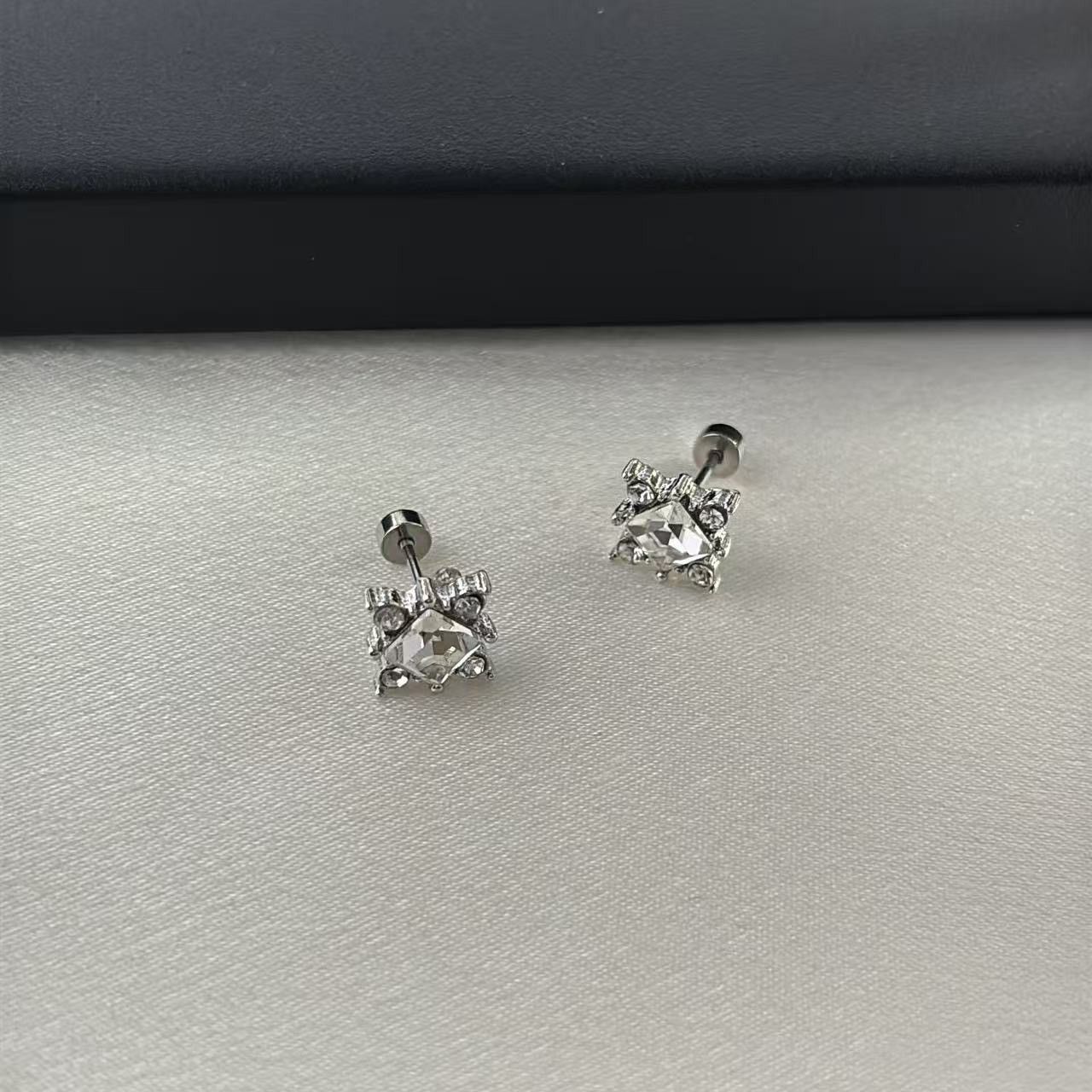 Other Star Stud Earrings for Men Women Streetwear Hip Hop Punk Size ONE SIZE - 5 Thumbnail