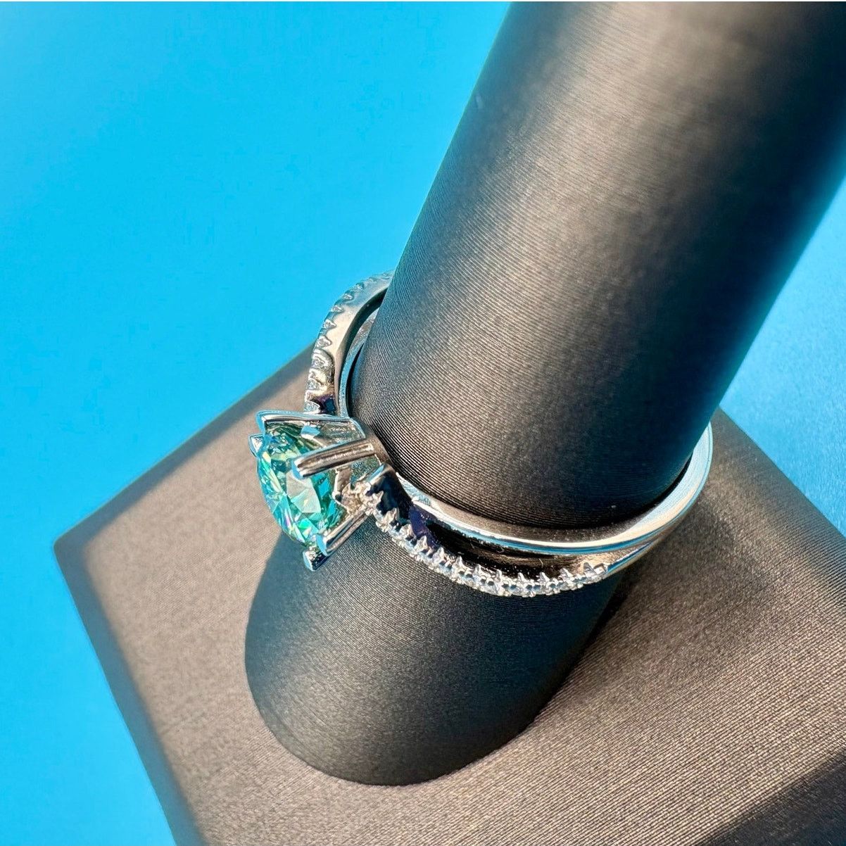 Jewelry 1.25CTW Aquamarine & White Moissanite in AU750 -sz.8.25 Size ONE SIZE - 7 Thumbnail