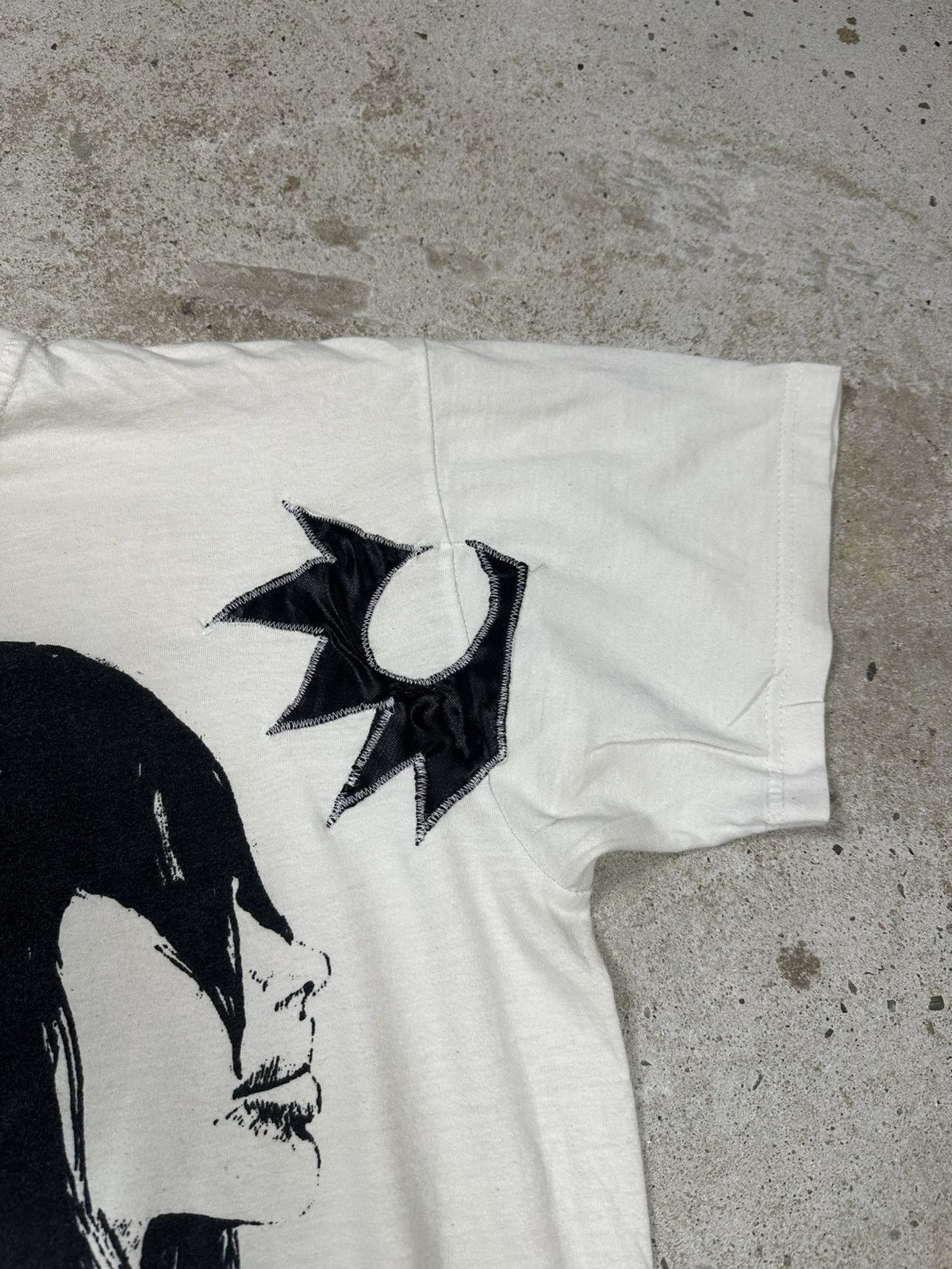 Japanese Brand × Vintage Vintage Y2K Japanese Brand Archive Women Face Tee Size US L / EU 52-54 / 3 - 9 Thumbnail