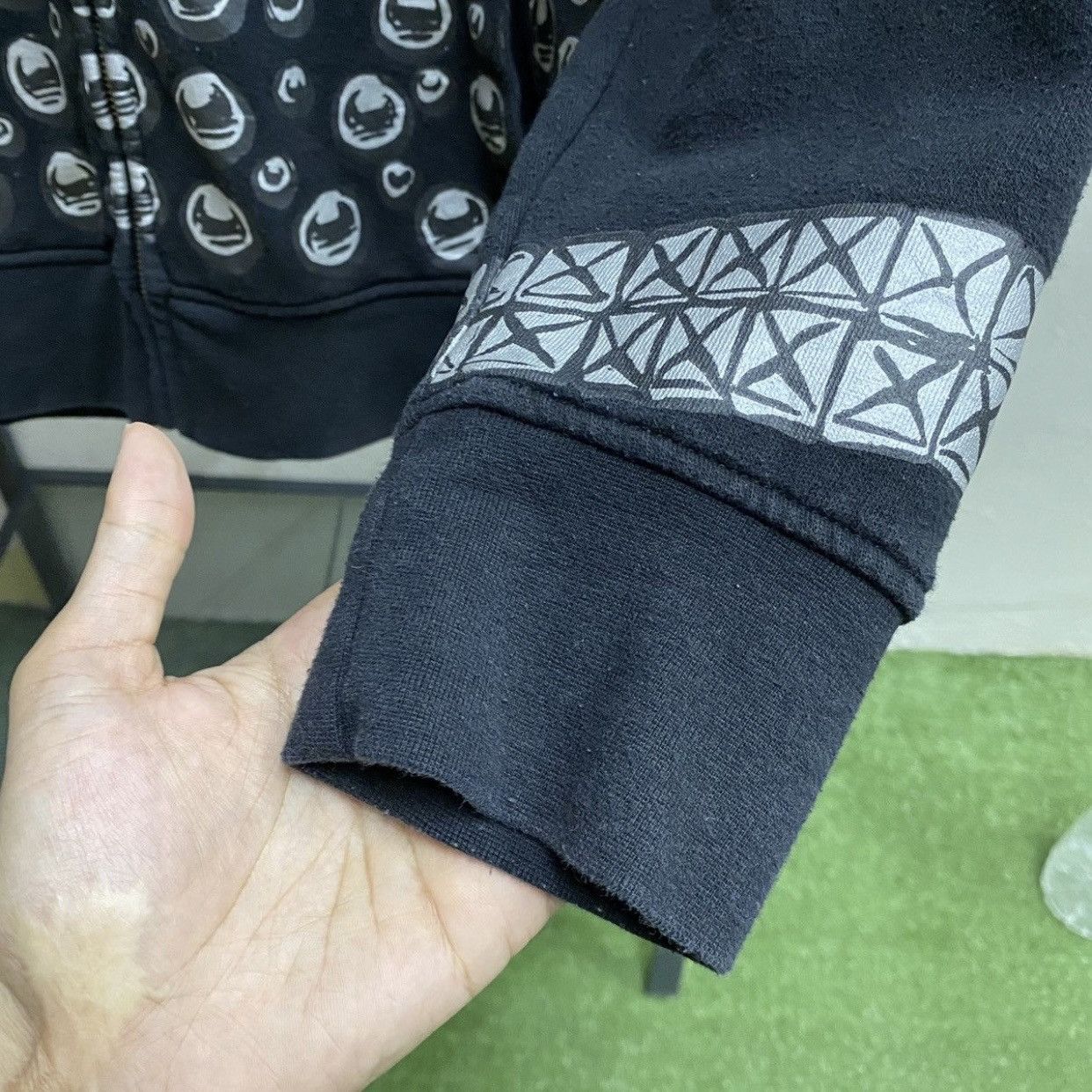 Volcom Volcom x Kiss Size US S / EU 44-46 / 1 - 6 Thumbnail
