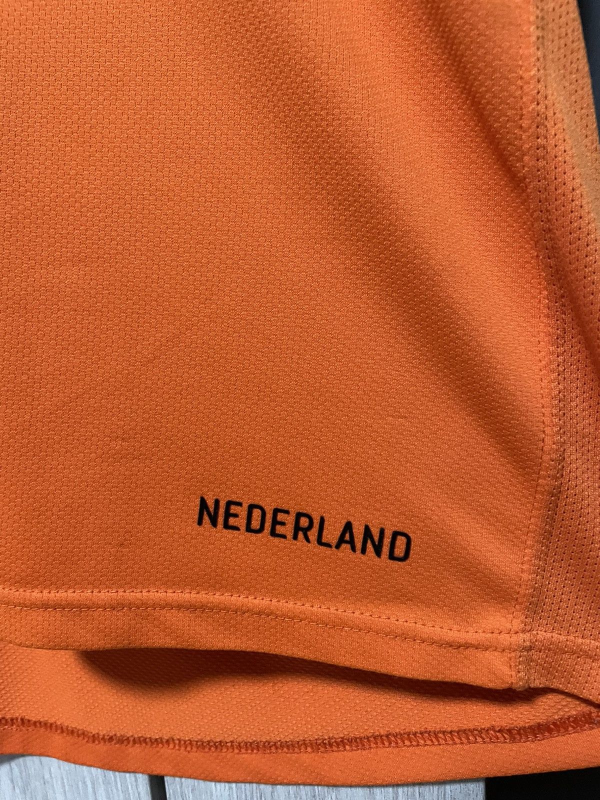 Nike × Vintage Vintage Nike Netherland 2006 2007 Soccer Jersey Home Kit Size US L / EU 52-54 / 3 - 5 Thumbnail