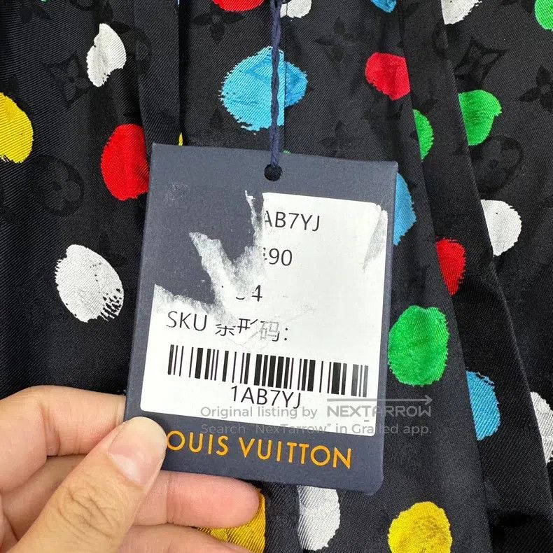 Louis Vuitton Louis Vuitton Co-branded mulberry silk colored polka-dot p Size US 34 / EU 50 - 7 Thumbnail