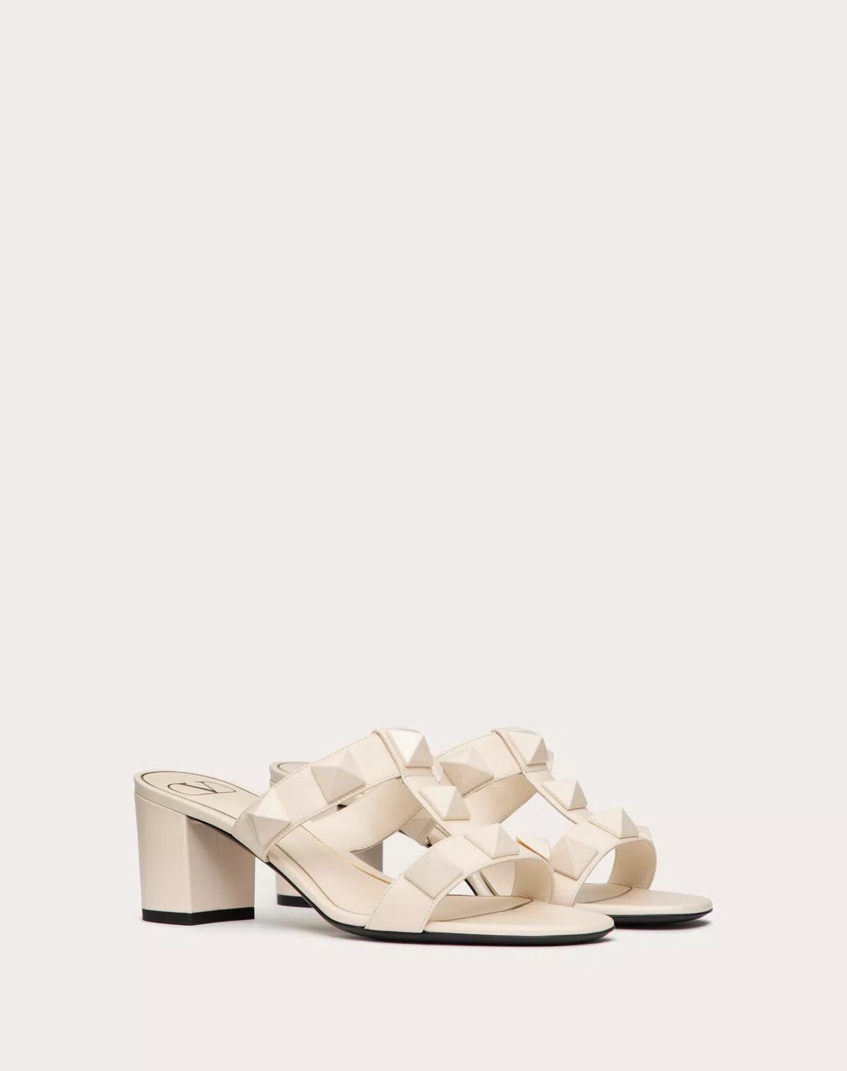 Valentino o1s1wg110625 Roman Stud Slide Sandal in White Size US 8 / IT 38 - 2 Thumbnail