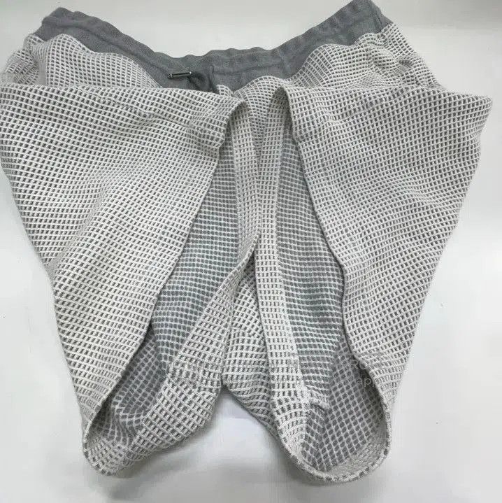 Thom Browne Thom Browne Classic Striped Sweat Shorts. Size US 34 / EU 50 - 8 Thumbnail