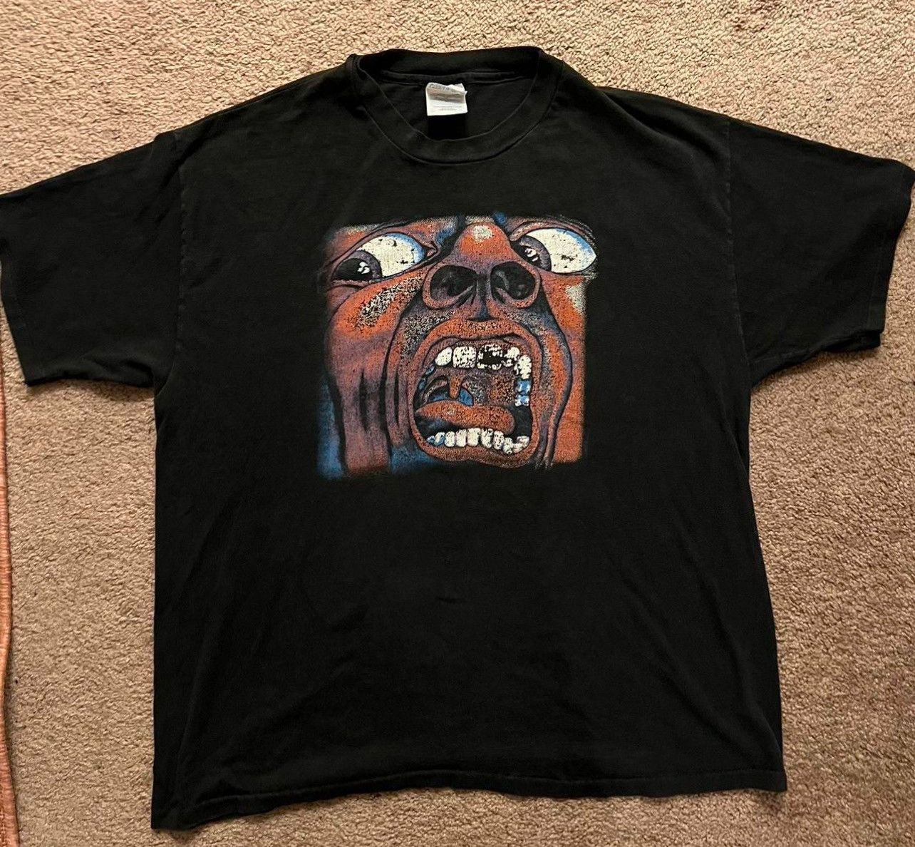 Vintage Vintage King Crimson in the court of the crimson king shirt Size US XL / EU 56 / 4 - 1 Thumbnail
