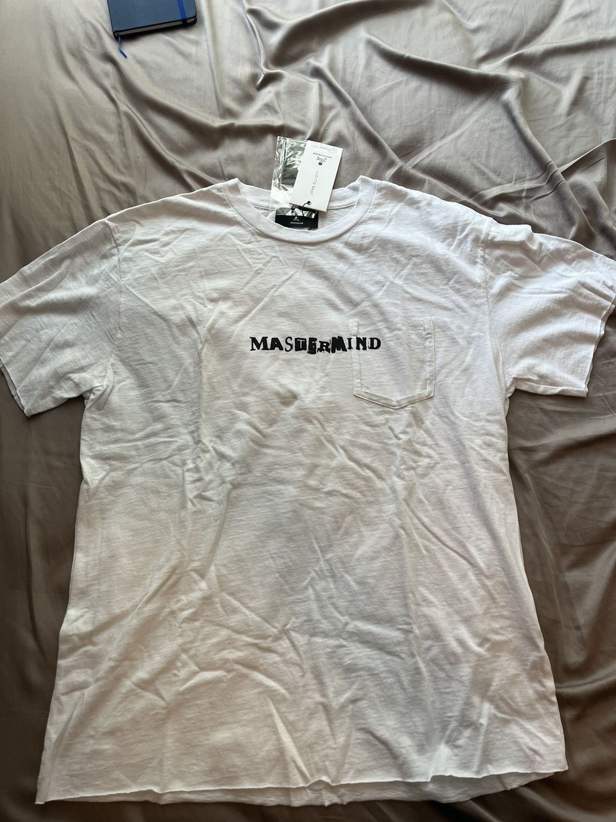 John Elliott × Mastermind Japan White Pocket Tee Size US M / EU 48-50 / 2 - 1 Thumbnail