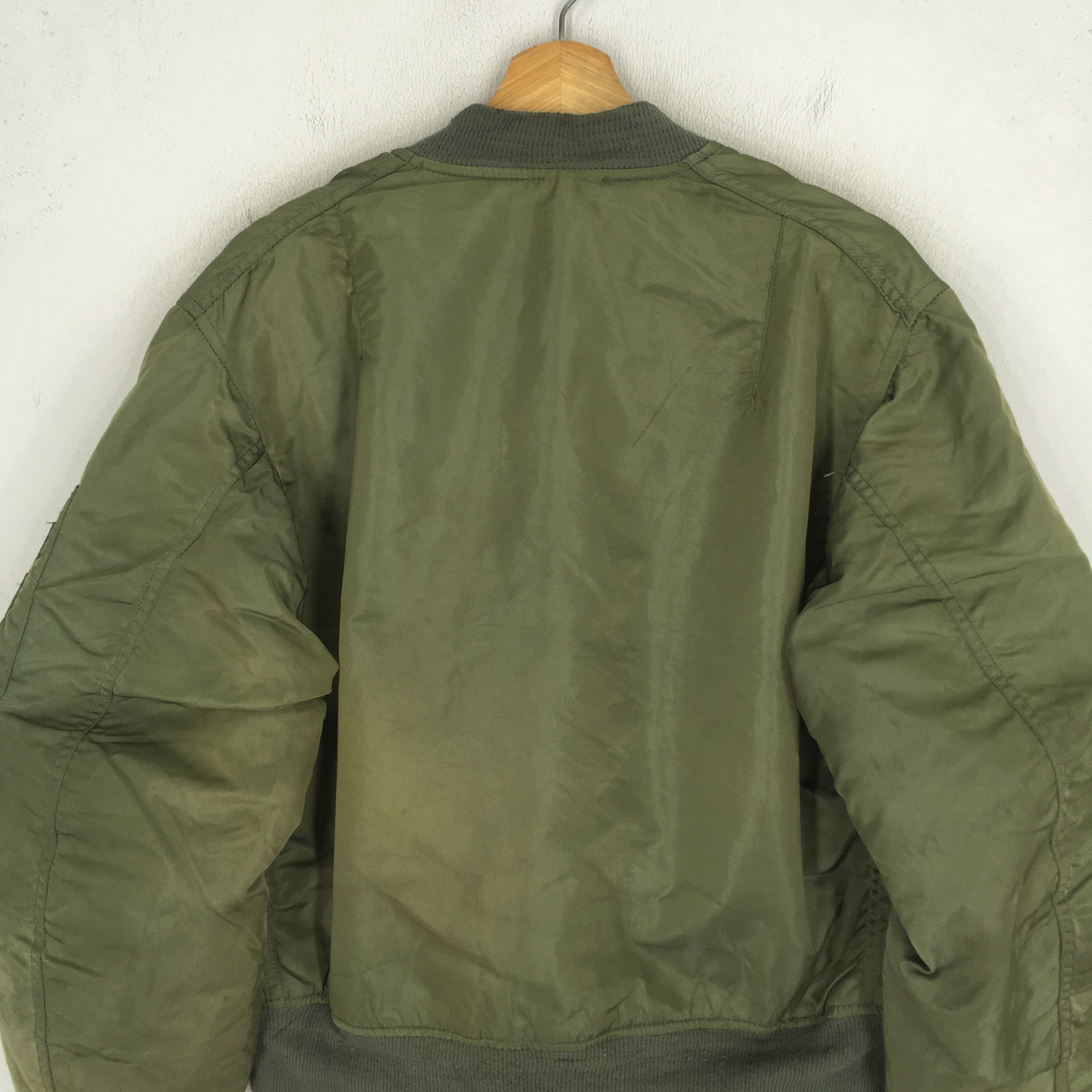 Alpha Industries Vintage 90s Alpha Industries MA -1 Flight - 1847 Size US L / EU 52-54 / 3 - 10 Thumbnail