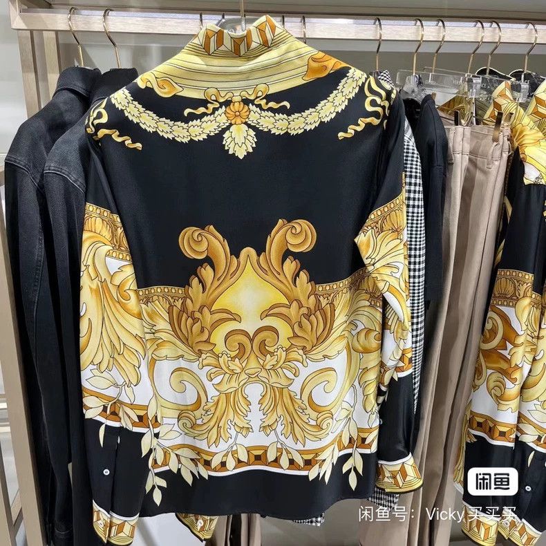 Versace Versace Black gold baroque mulberry silk shirt Size US M / EU 48-50 / 2 - 3 Thumbnail