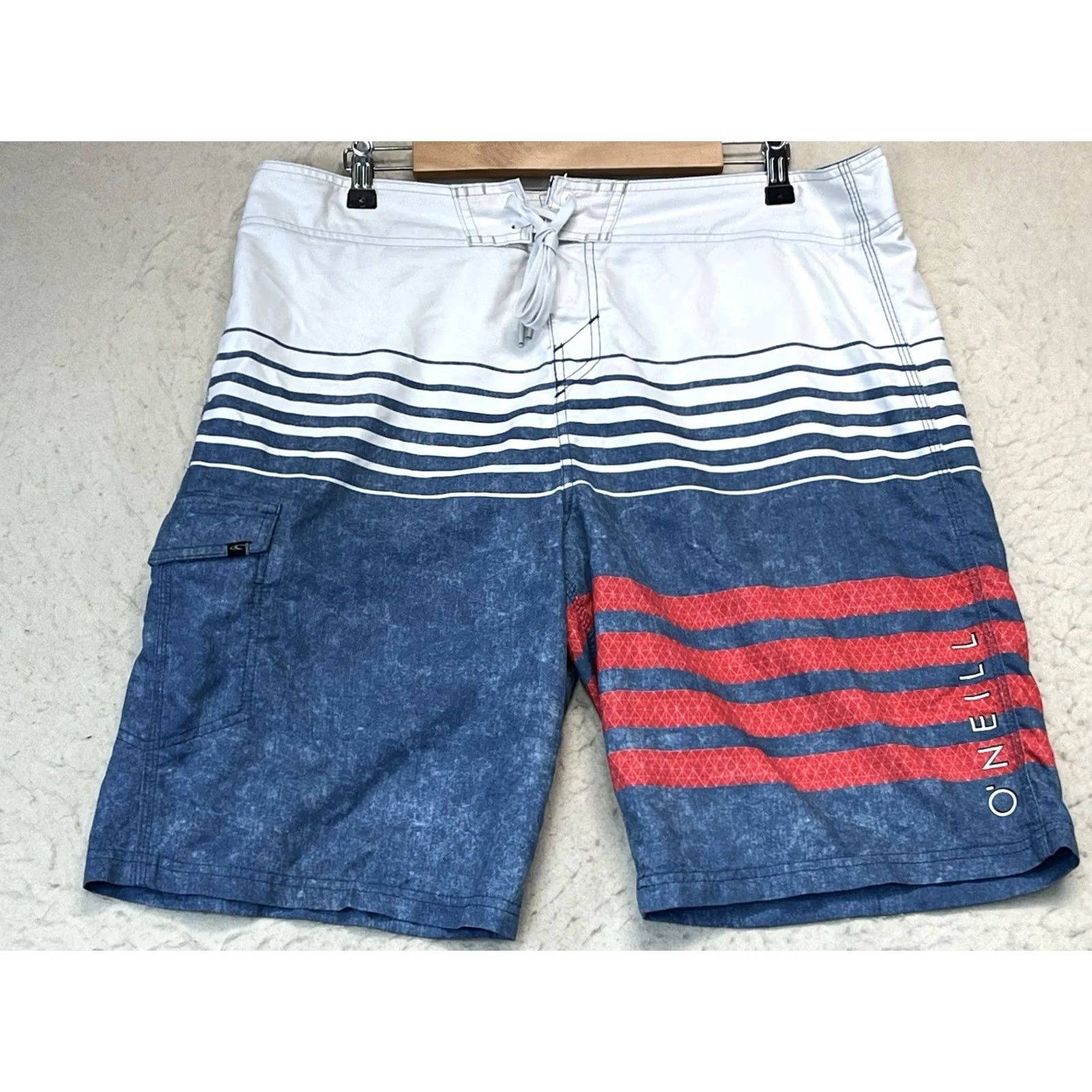 O'Neill O'Neill Board Shorts Trunks Mens 36 Blue White Red Geometric Beach Surf Swim Size US 36 / EU 52 - 2 Thumbnail