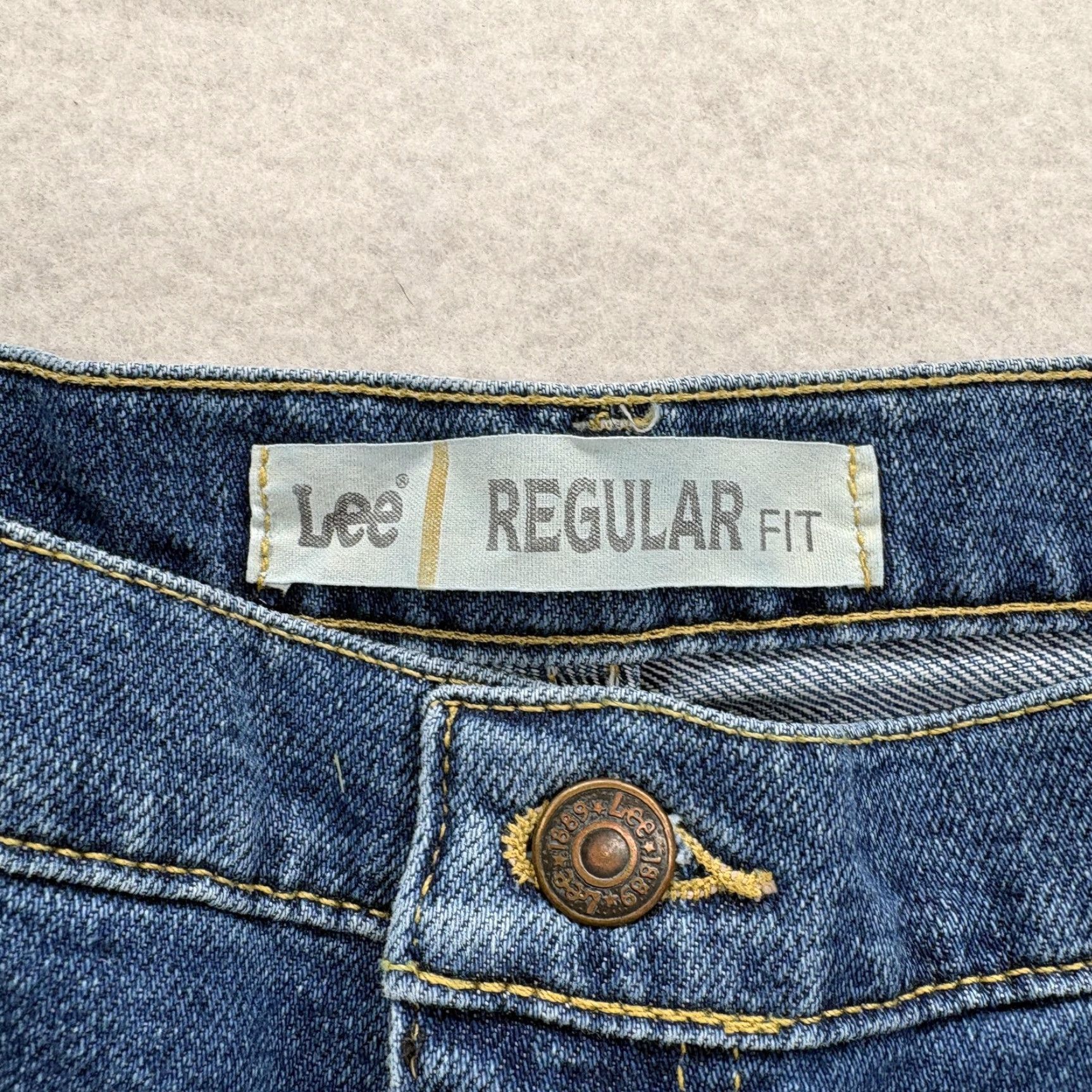 Lee Lee Jeans Mens 42x30 Blue Regular Fit Denim Pants Straight Leg Comfort Stretch Jeans with Pockets Zip Fly Size US 42 / EU 58 - 5 Thumbnail