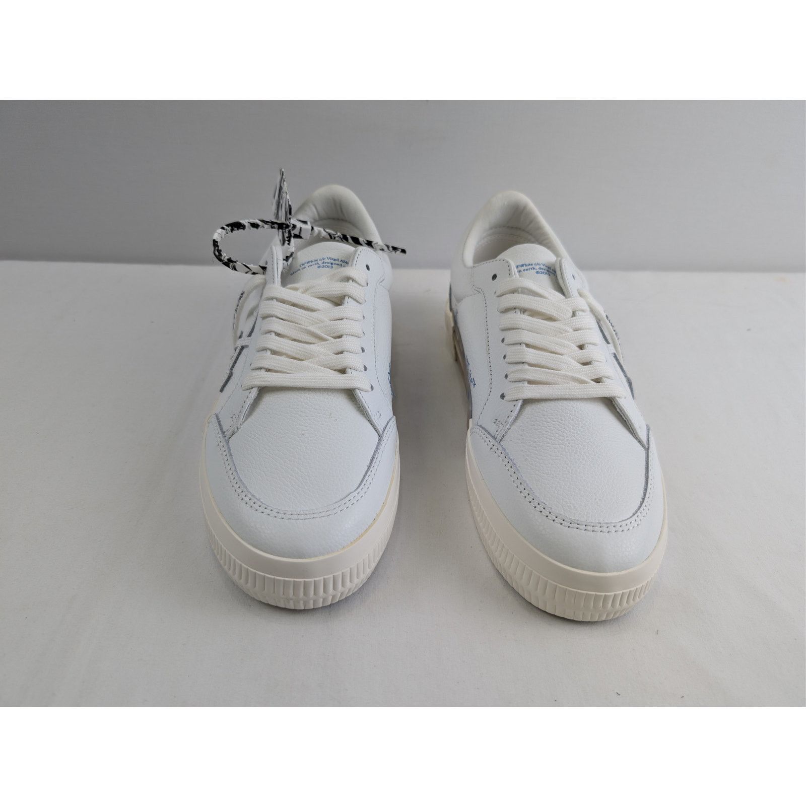 o1rshd1 Low Vulcanized Leather Sneakers in White
