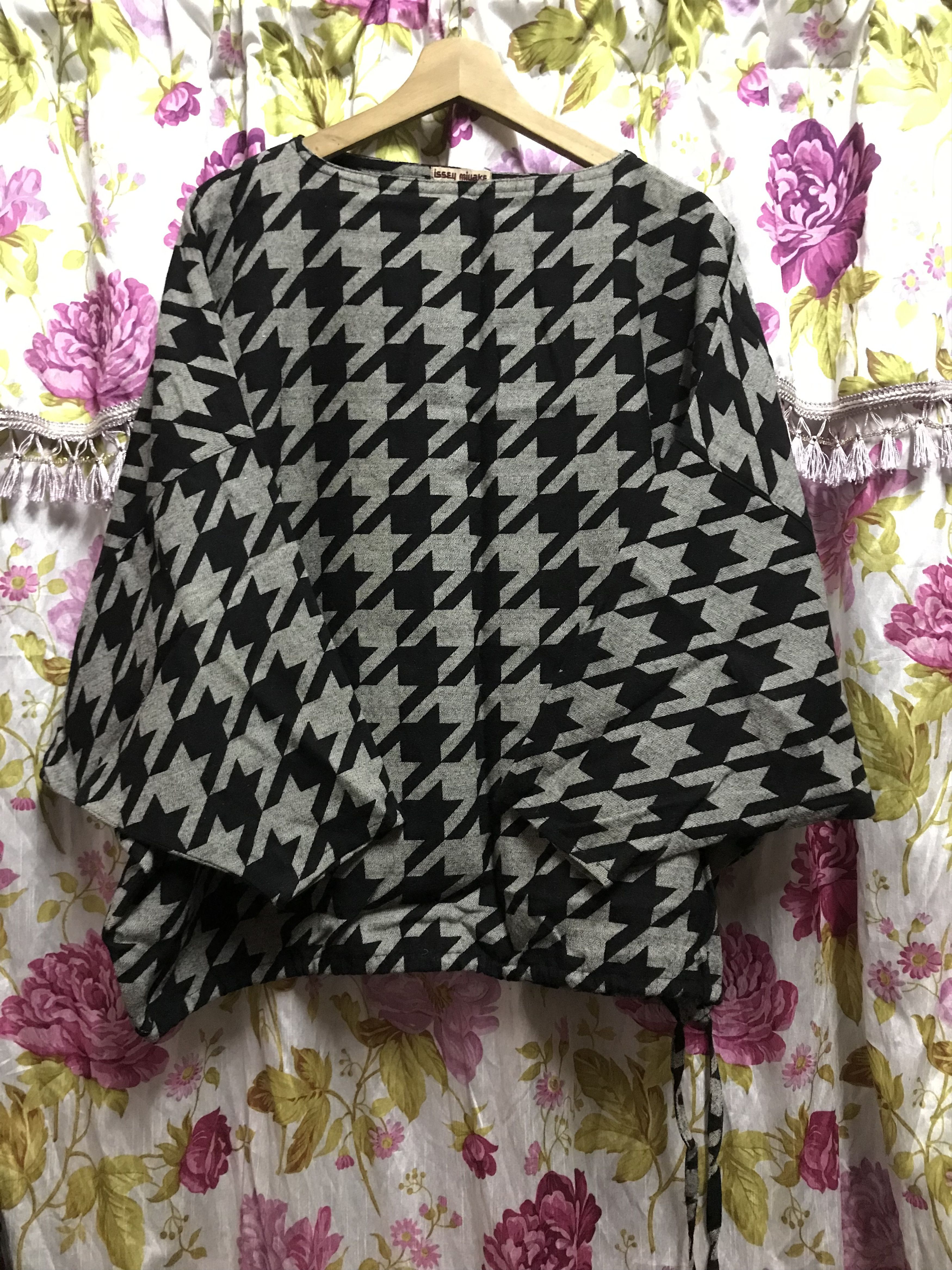 Issey Miyake Aw80 ISSEY MIYAKE RARE DESIGN Size M / US 6-8 / IT 42-44 - 1 Thumbnail