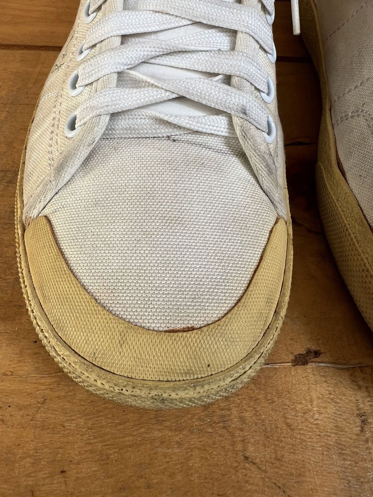 Hedi Slimane × Saint Laurent Paris Saint Laurent yeah baby sneakers Size US 9.5 / IT 39.5 - 6 Thumbnail