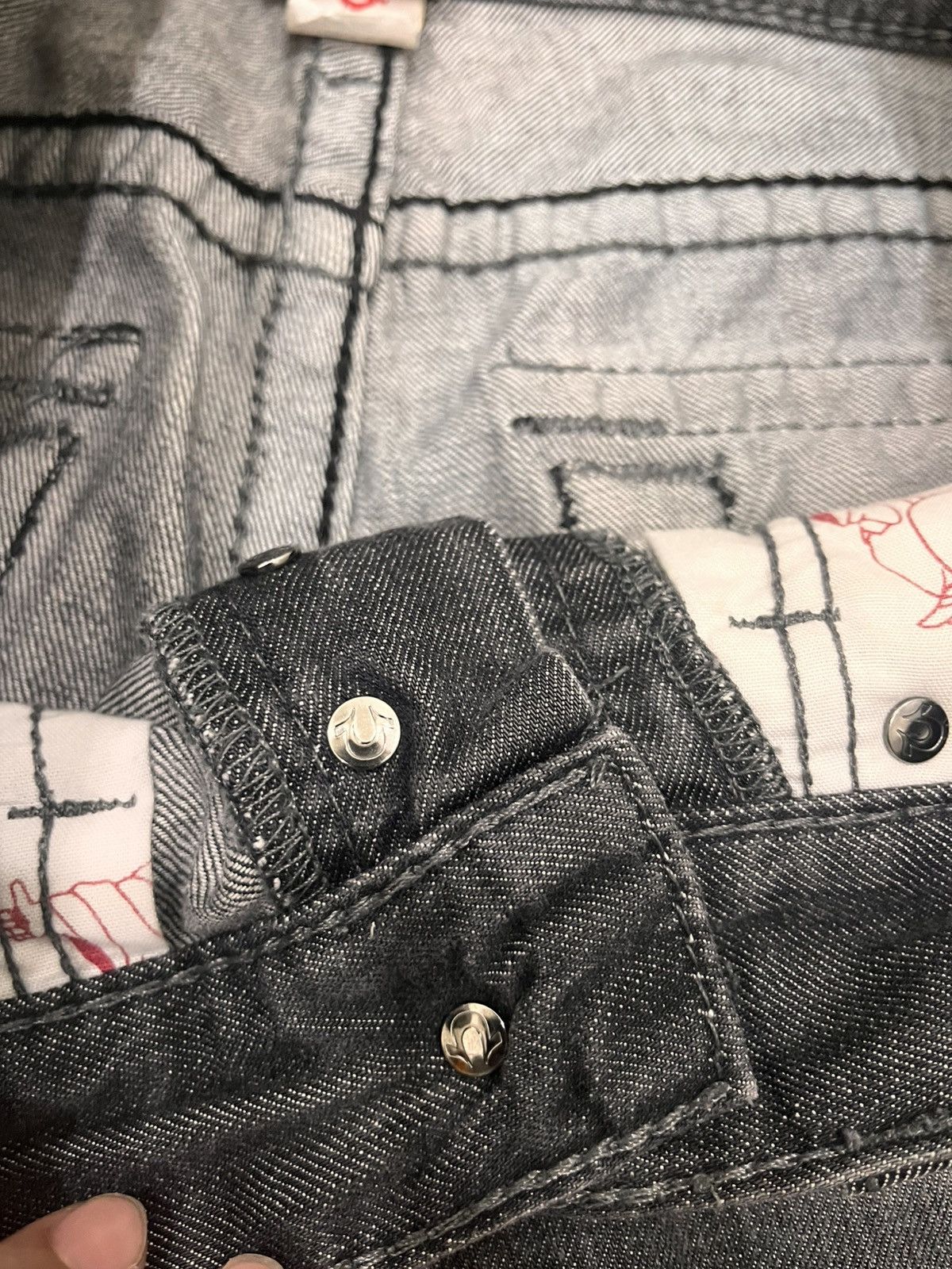 True Religion True Religion Jack Big T Distressed Denim Size US 32 / EU 48 - 16 Thumbnail