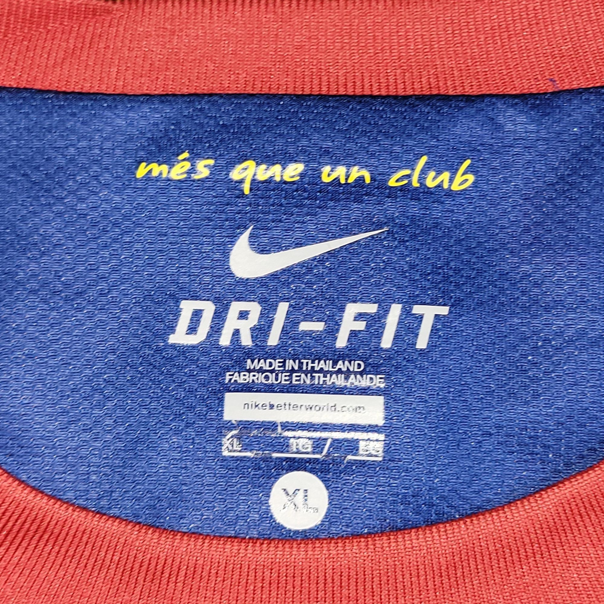 Nike Messi Barcelona 2011 2012 Long Sleeve Soccer Jersey Shirt XL Size US XL / EU 56 / 4 - 5 Thumbnail