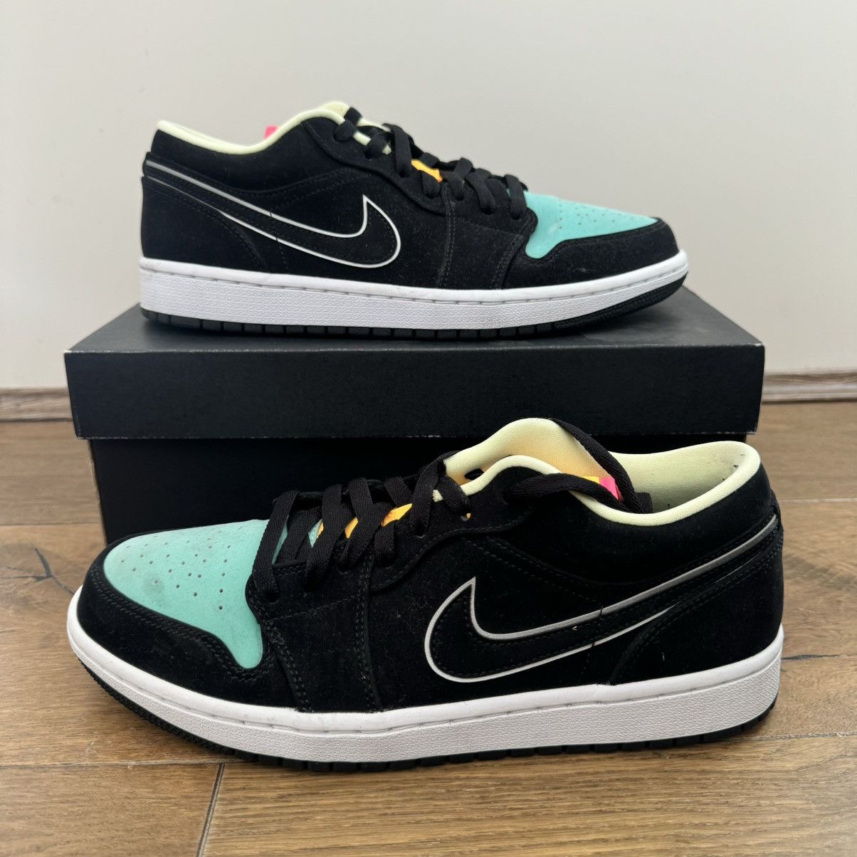 Jordan Brand Jordan 1 Low Biohack Size US 9 / EU 42 - 2 Thumbnail
