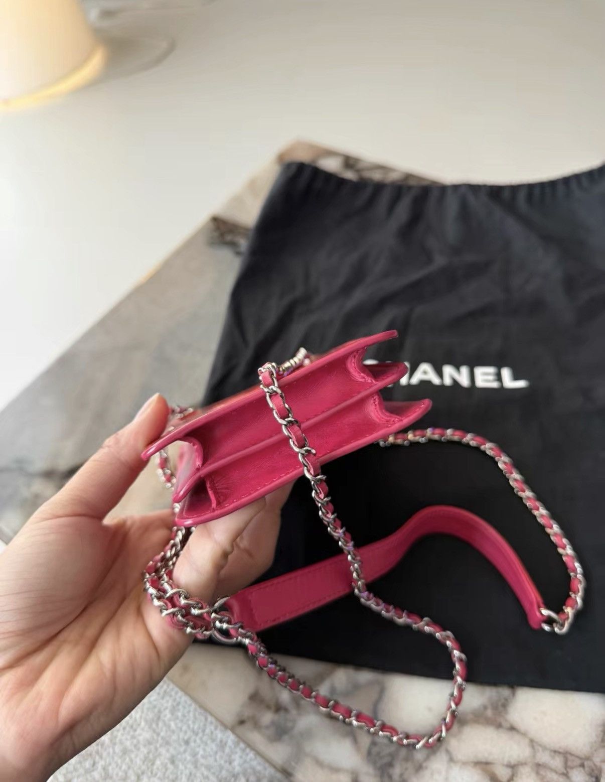 Chanel CHANEL Electric Pink Patent Leather Chain Phone Bag J36 Size ONE SIZE - 3 Thumbnail