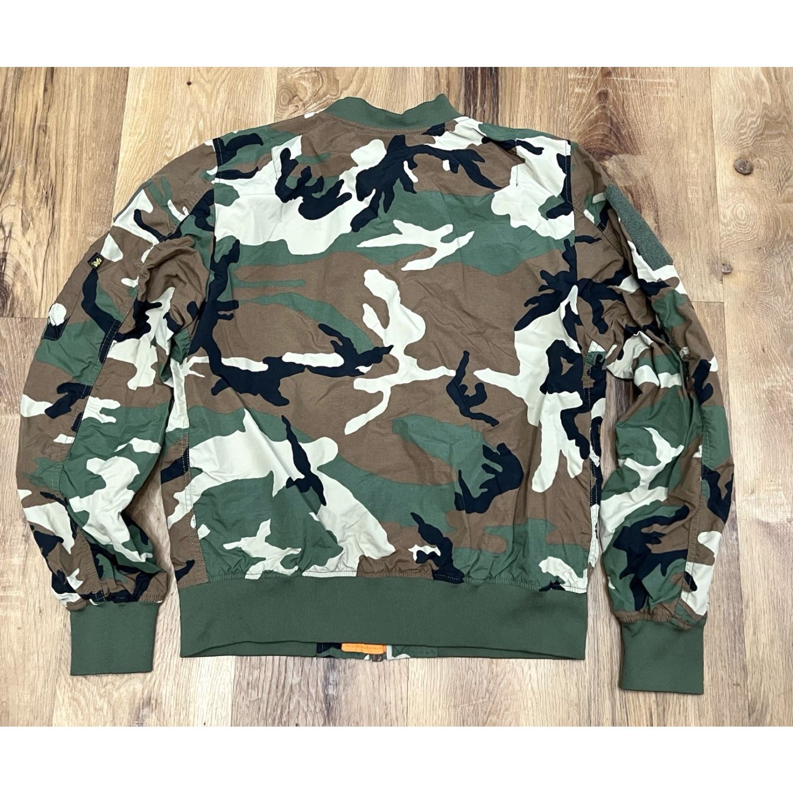 Alpha Industries VINTAGE Alpha Industries MA-1 Jackets Camouflage Reversible Bomber Jacket Men L Green Spring Fall Winter Reversible Pockets Zipper Size US L / EU 52-54 / 3 - 5 Thumbnail