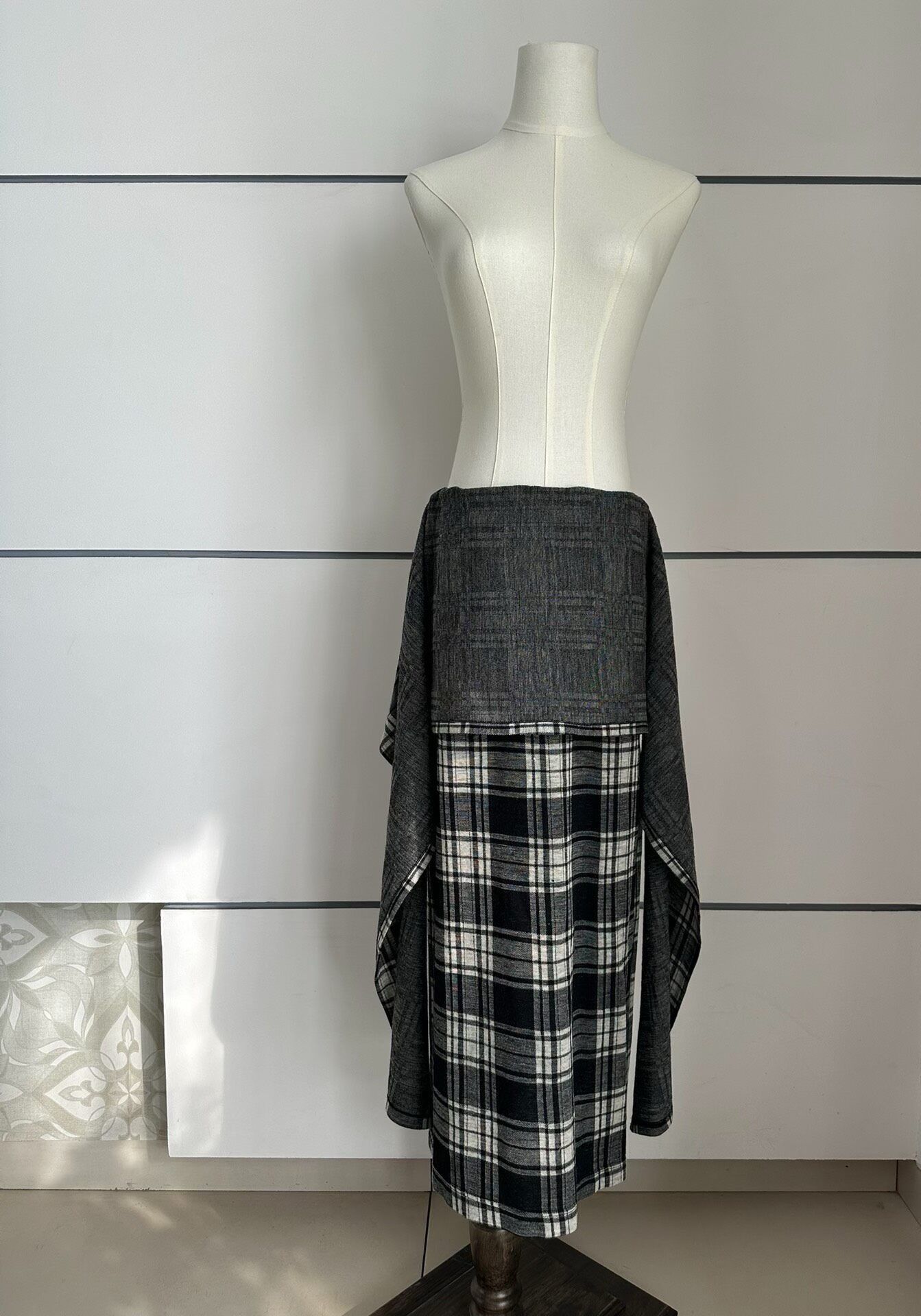 Comme des Garcons Comme des Garcons sizeF TRICOT waistbanded checkered long d Size 28" / US 6 / IT 42 - 2 Thumbnail