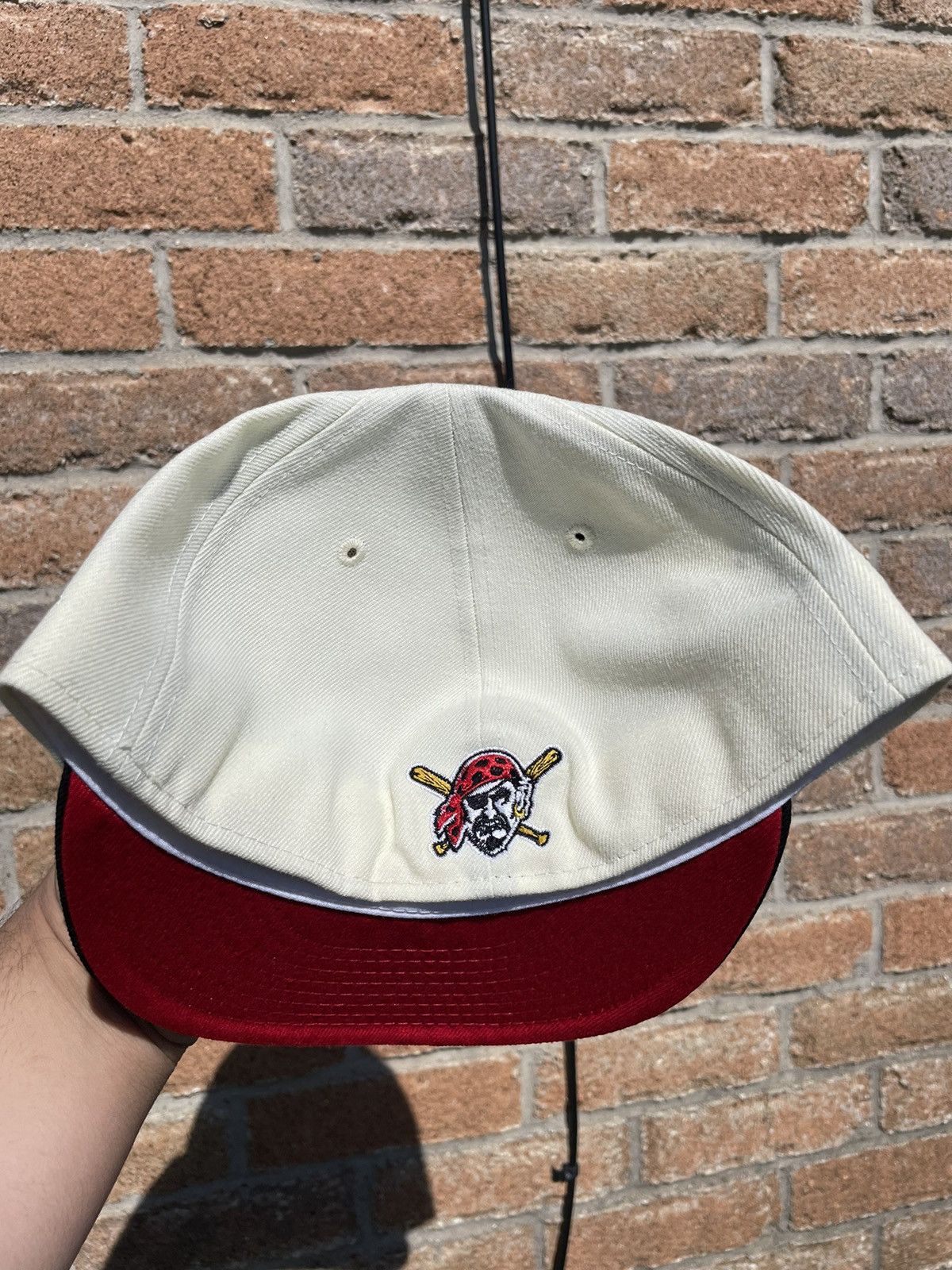 MLB × New Era Exclusive Pittsburgh Pirates COVID Fitted Size ONE SIZE - 3 Thumbnail