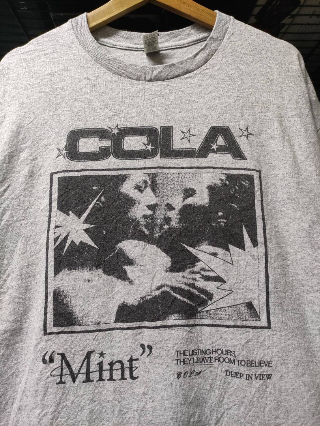 Band Tees Cola " Mint " Album Deep in View Single Promo T-Shirt Size US XL / EU 56 / 4 - 1 Thumbnail
