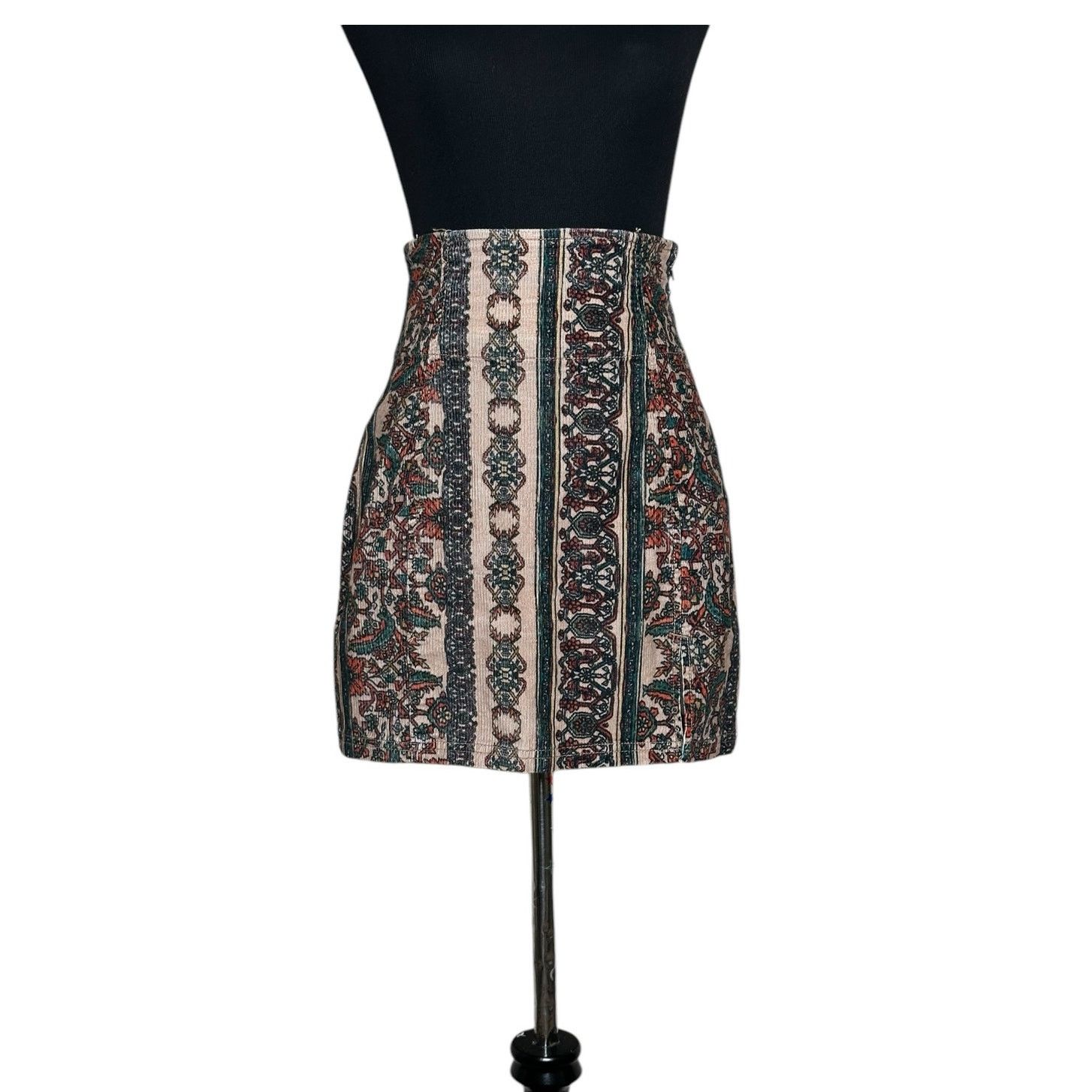 Free People Free People floral corduroy high waisted mini skirt size 0 Size 25" / US 0 / IT 36 - 1 Thumbnail