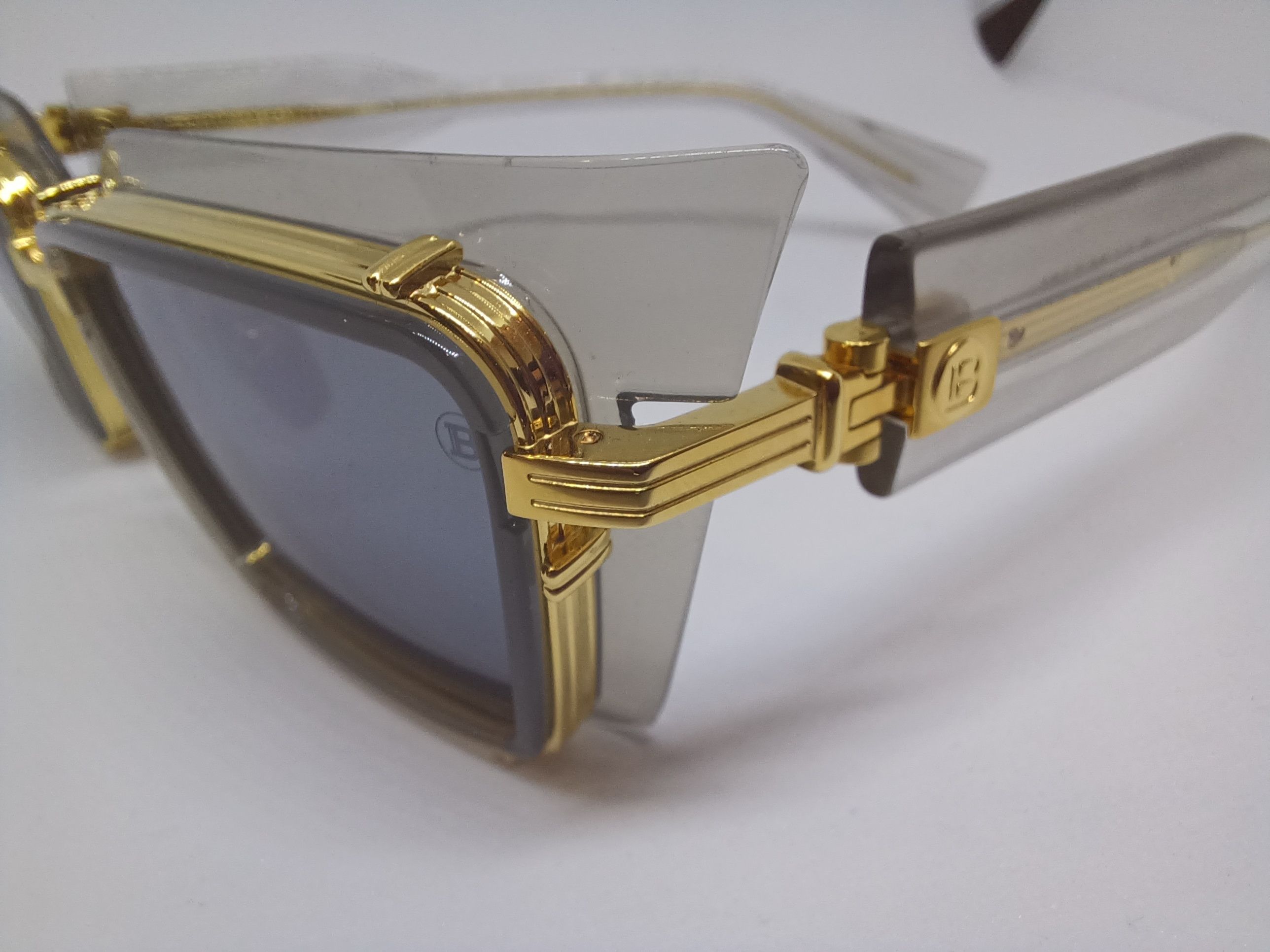 Balmain Balmain BPS-130B-52 Sunglasses Grey / Gold Cat.3 — Brand New Size ONE SIZE - 7 Thumbnail